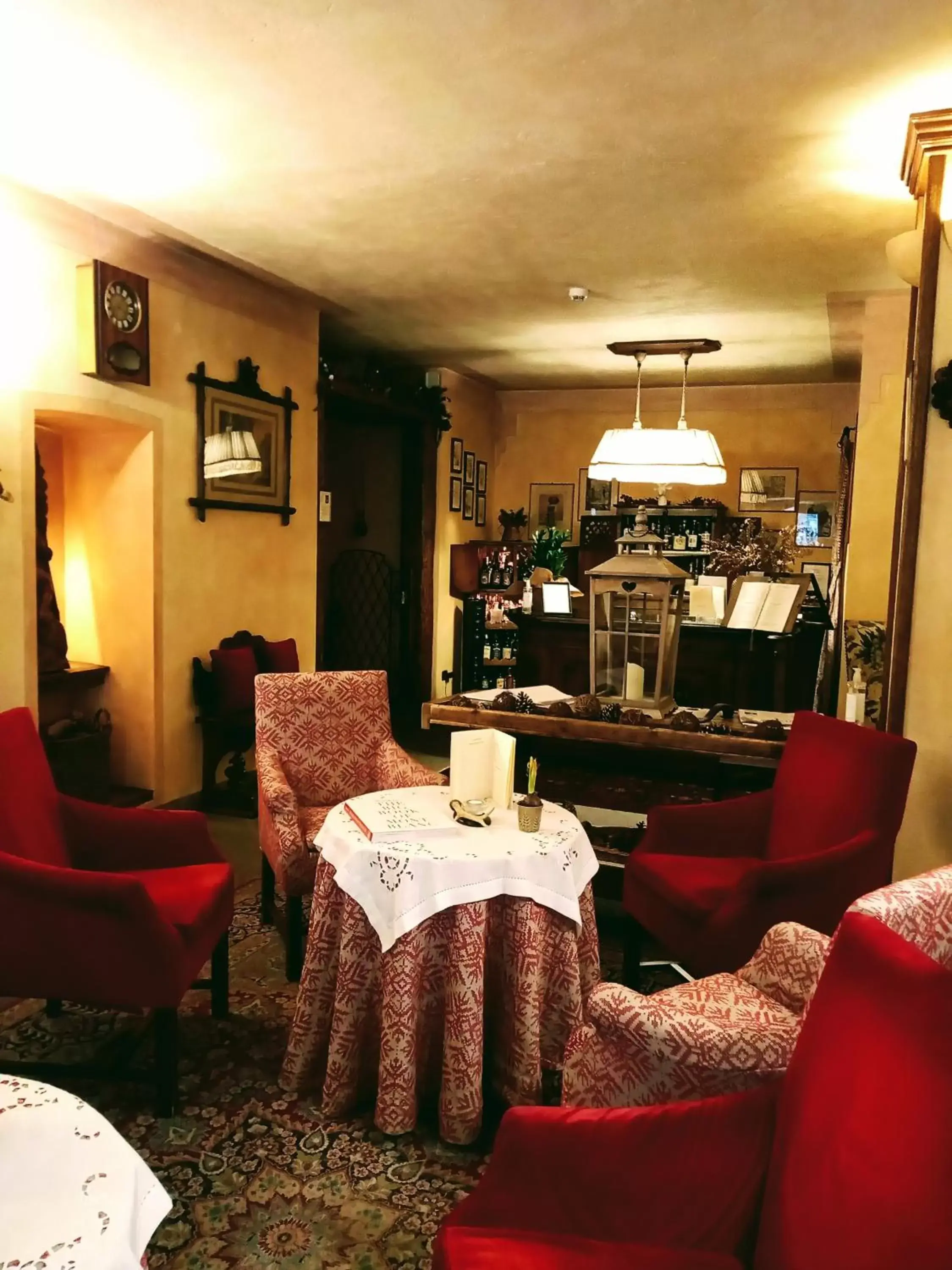 Restaurant/places to eat in Villa Novecento Romantic Hotel - Estella Hotel Collection