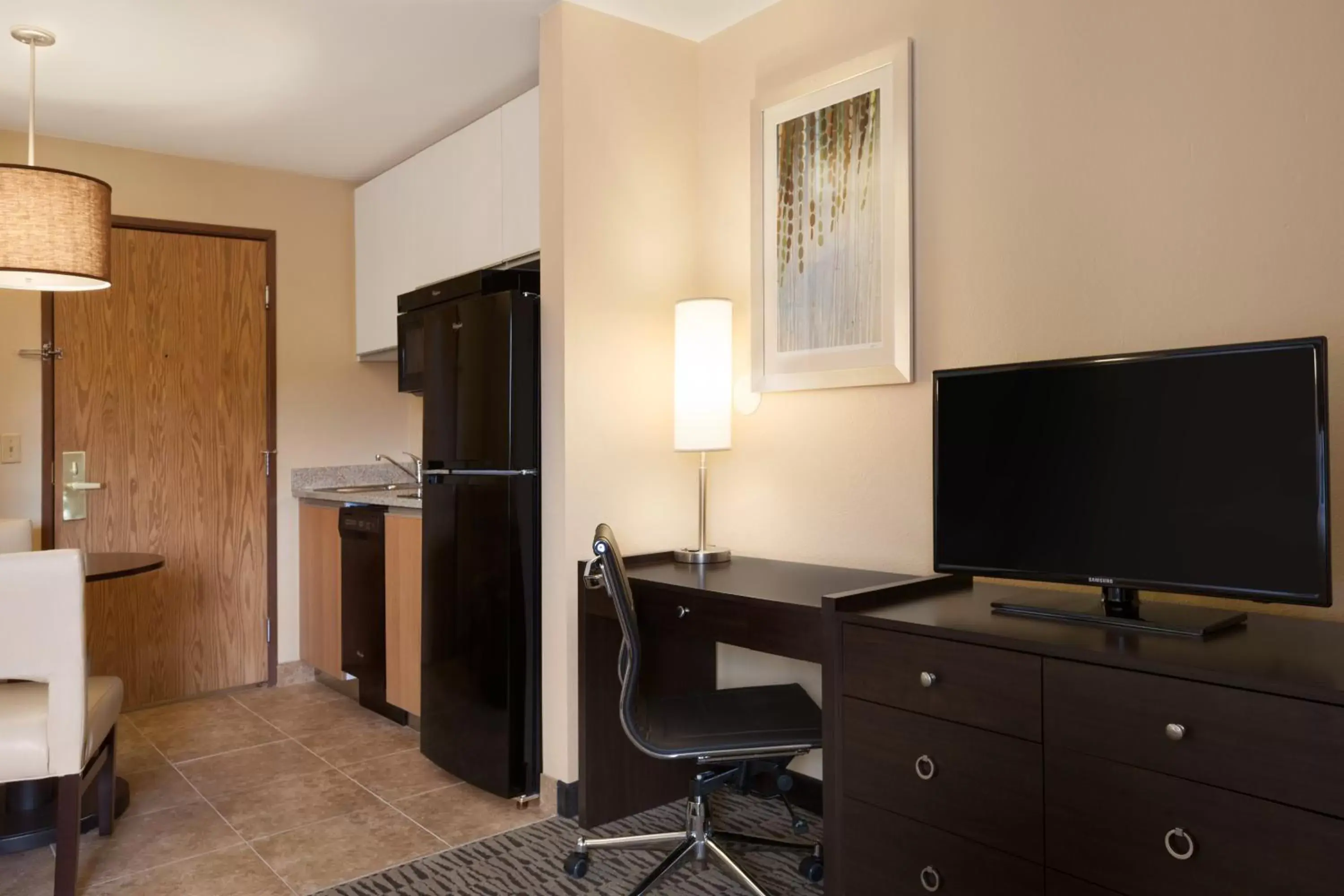 Seating area, TV/Entertainment Center in GreenTree Suites Eagle / Vail Valley