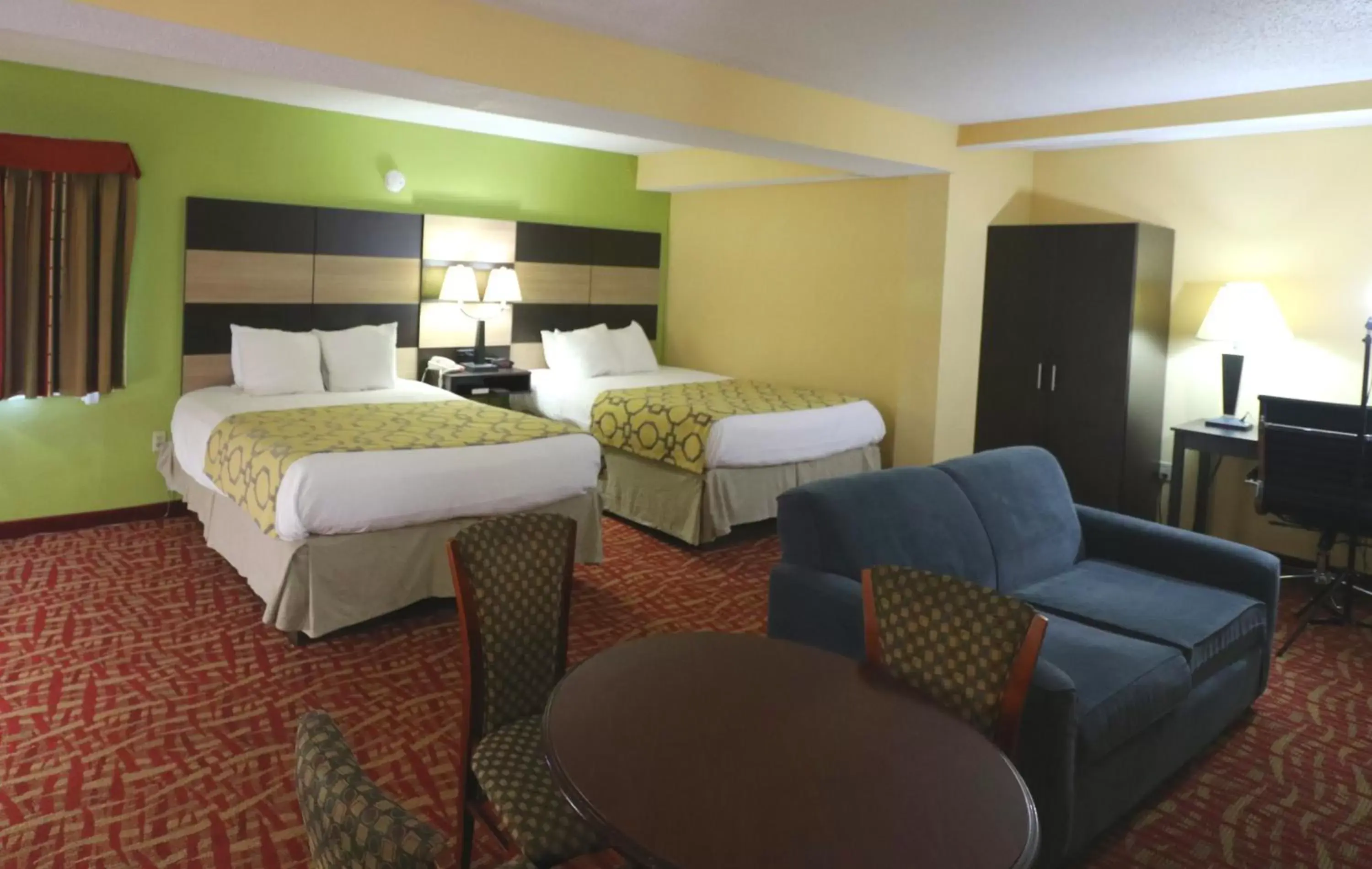 Photo of the whole room in Baymont by Wyndham Sevierville Pigeon Forge