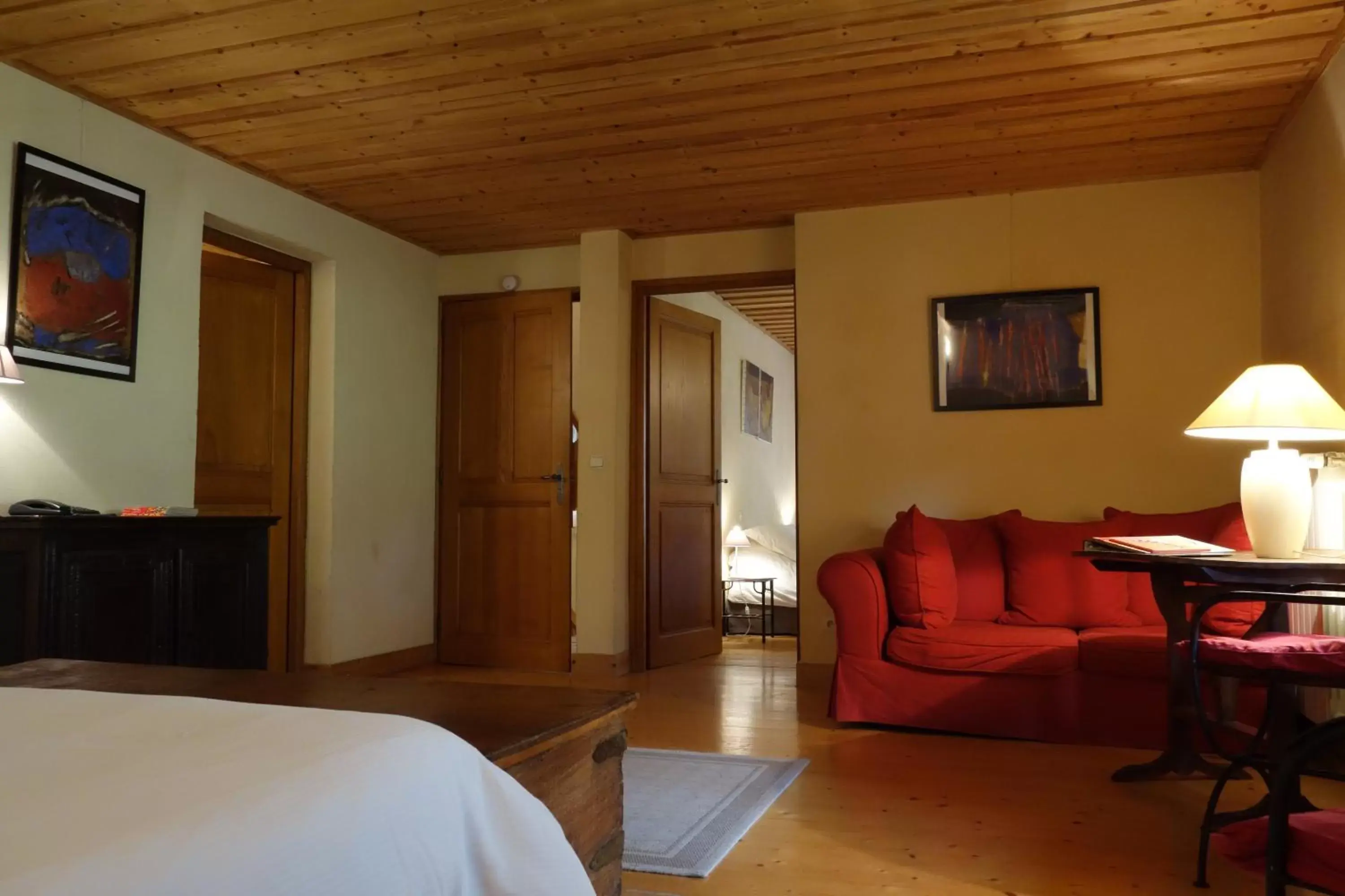 Quadruple Room with Private Bathroom in La Vallombreuse Quadruple Room with Private Bathroom in La Vallombreuse