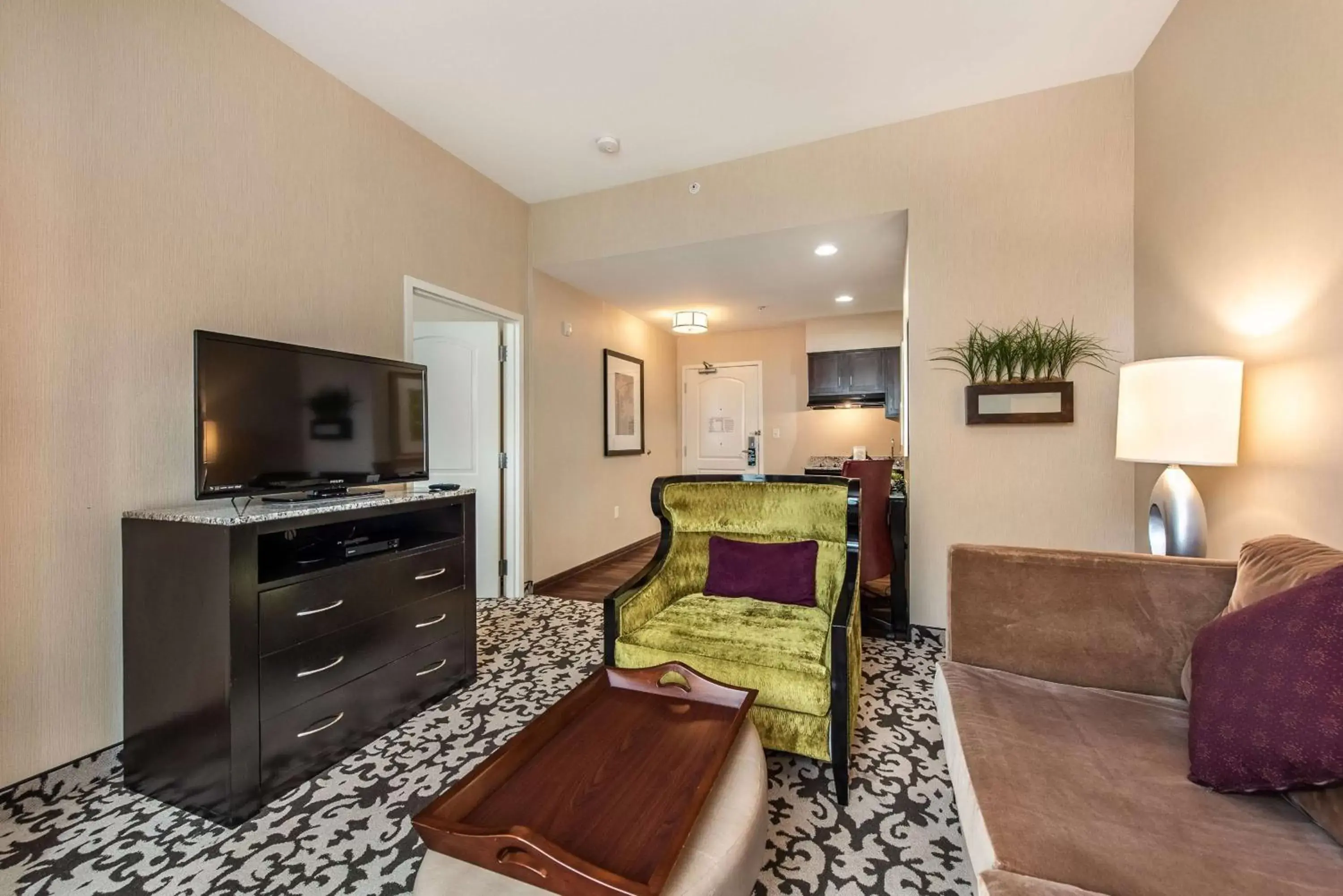 Living room, Seating Area in Homewood Suites by Hilton Oxnard/Camarillo