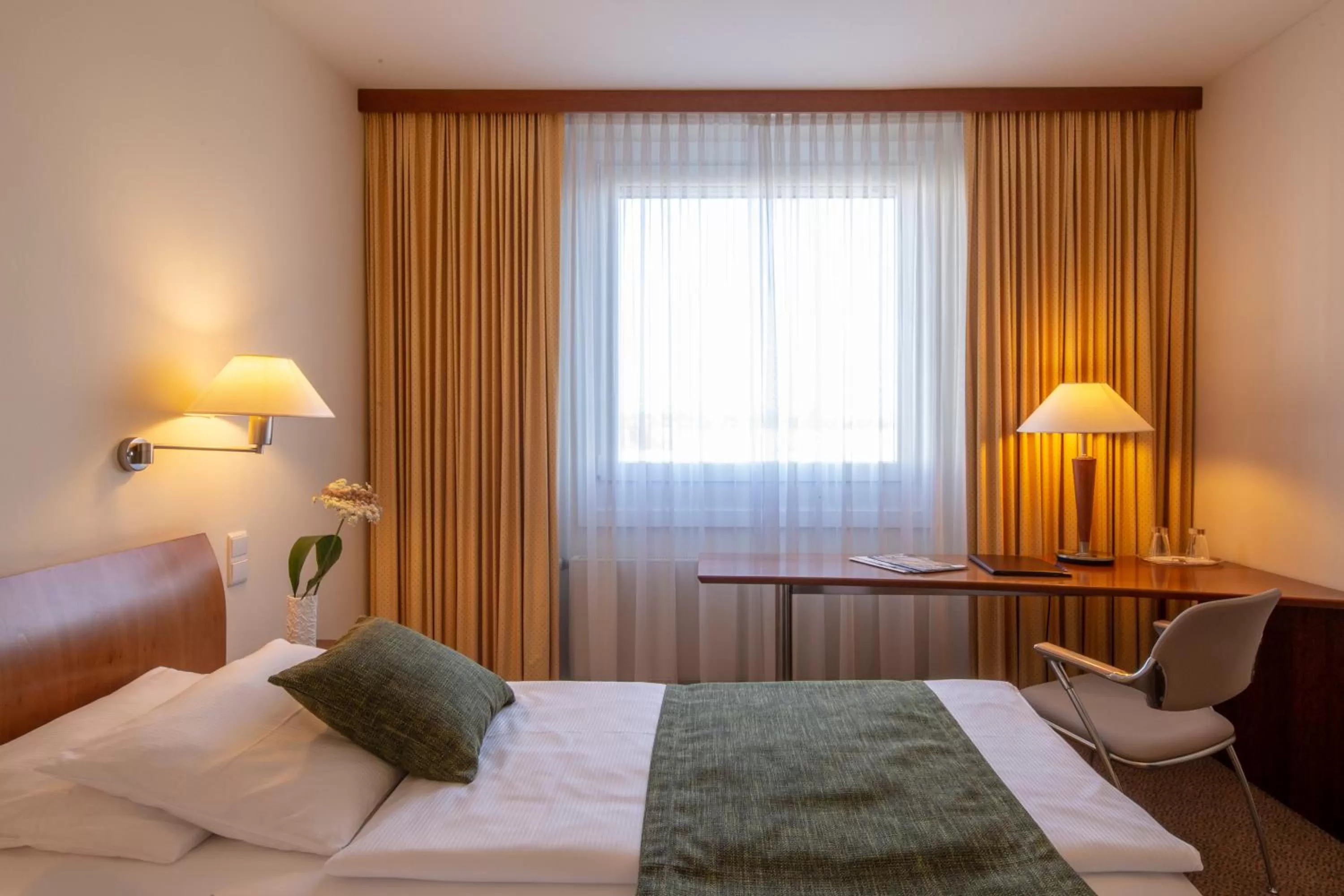 Bed in Globana Airport Hotel