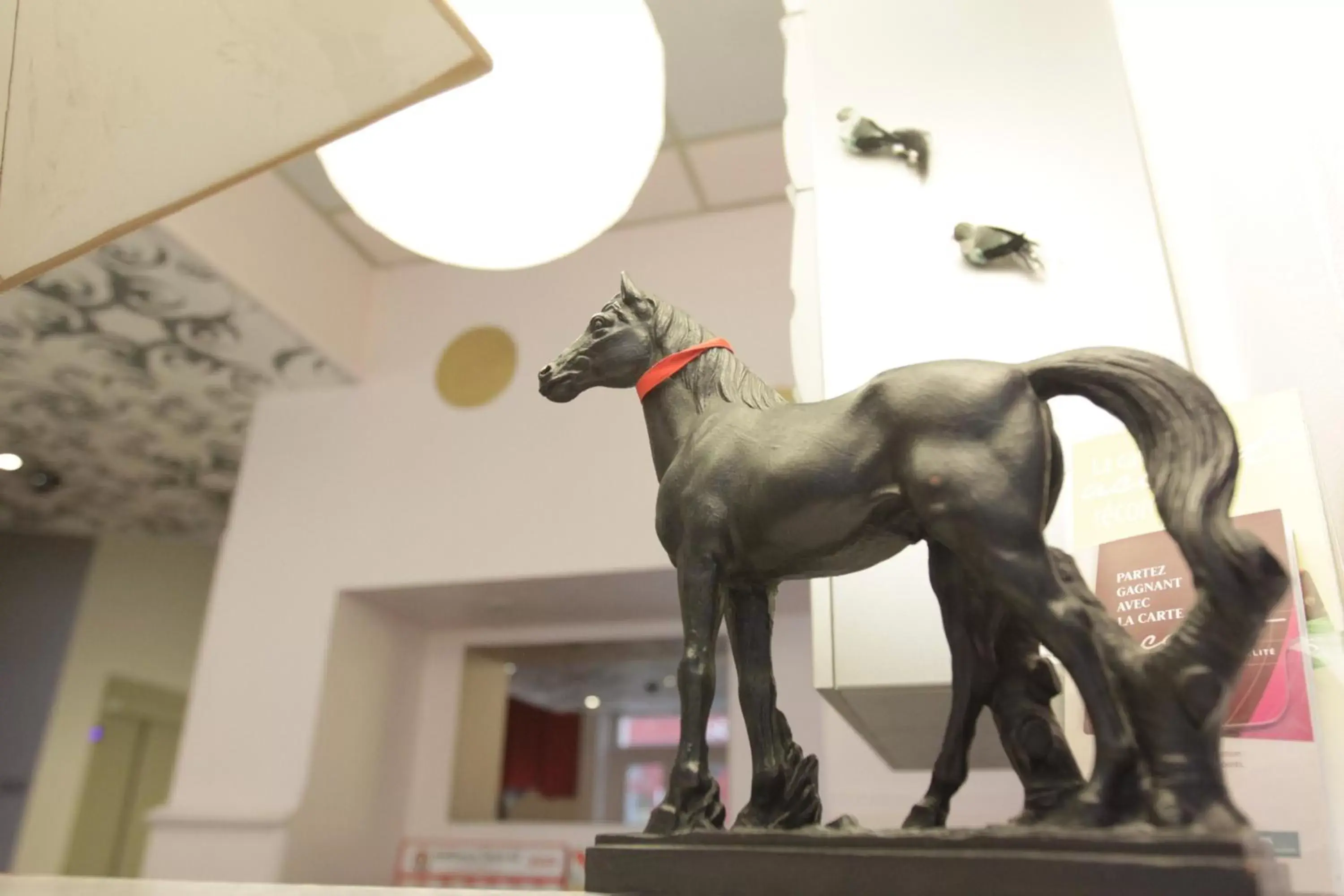 Lobby or reception in Urban Style, Hôtel Le Cheval Noir, Saint-Étienne Lobby or reception in Urban Style, Hôtel Le Cheval Noir, Saint-Étienne