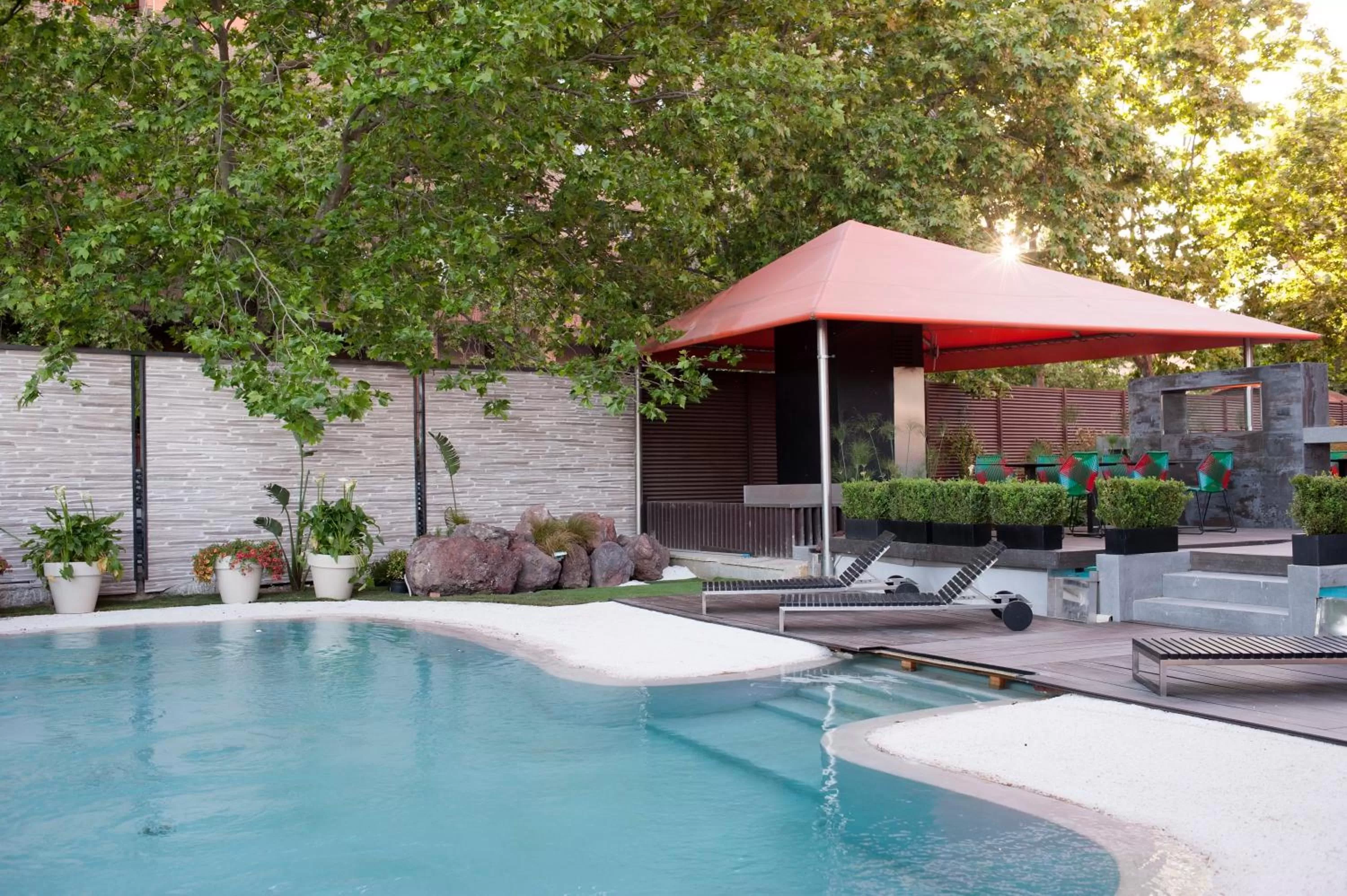 Swimming pool in Hotel Puerta America