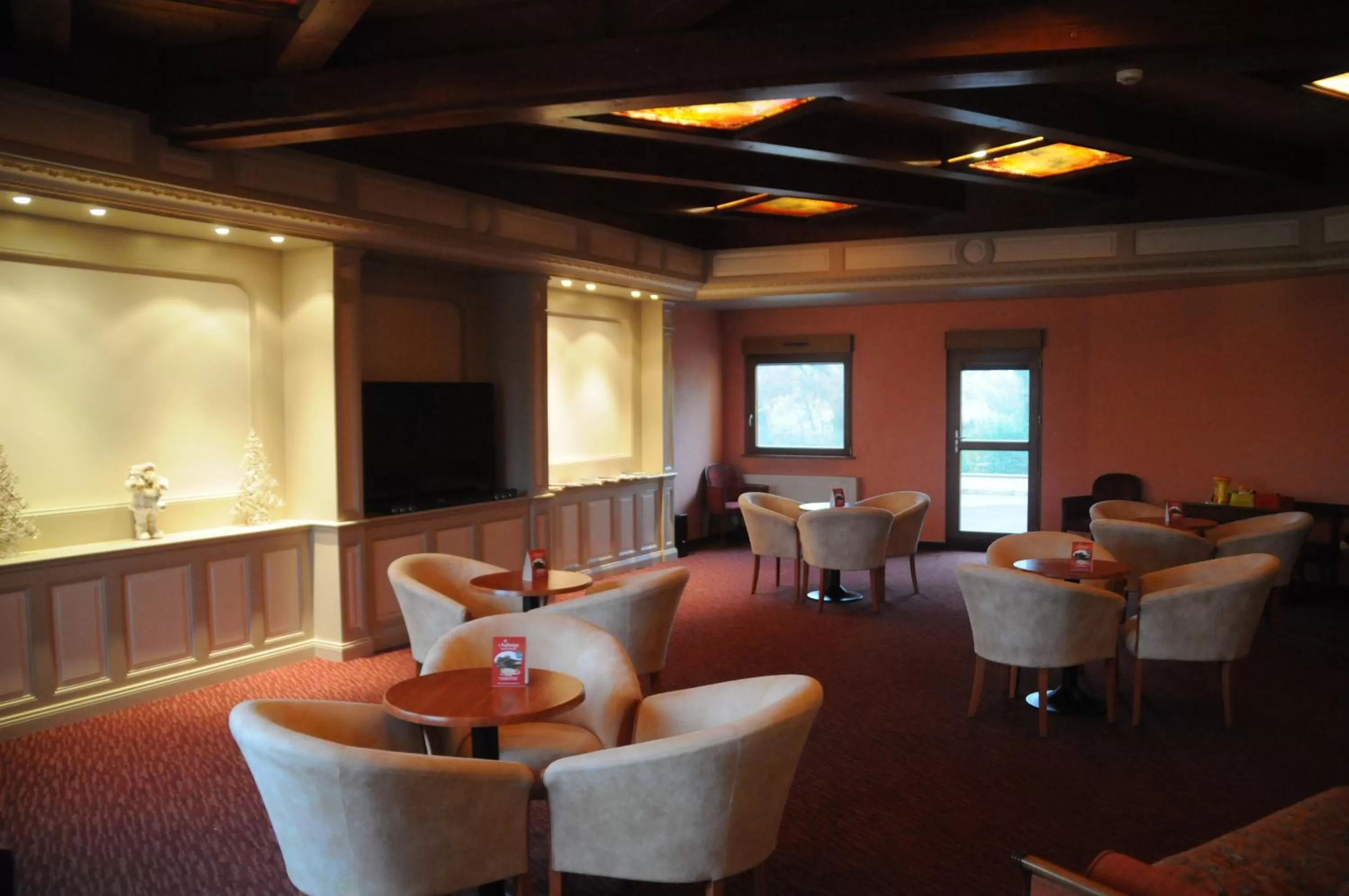 Communal lounge/ TV room in Hotel Cigoland