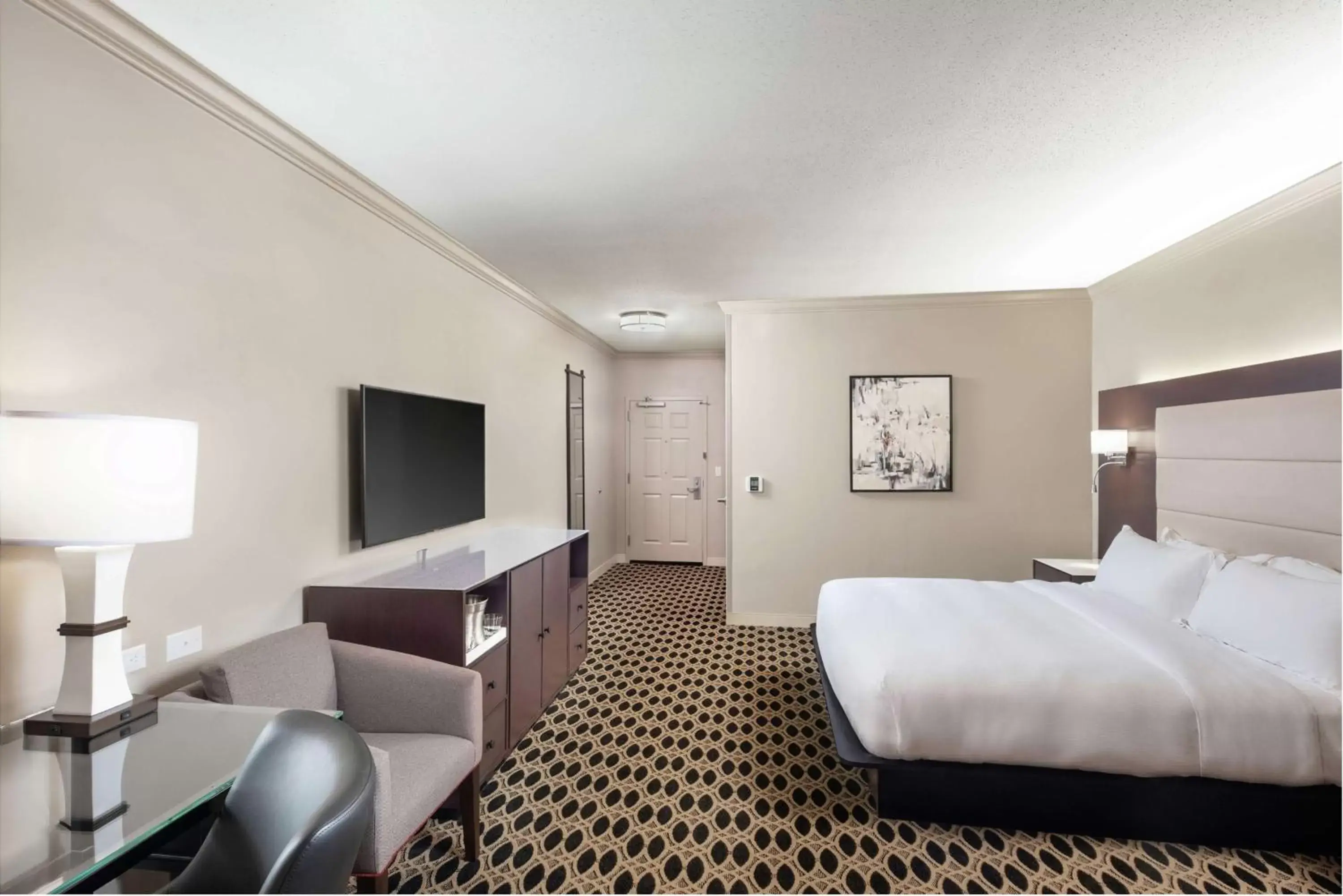 Bedroom in Hilton Columbia Center