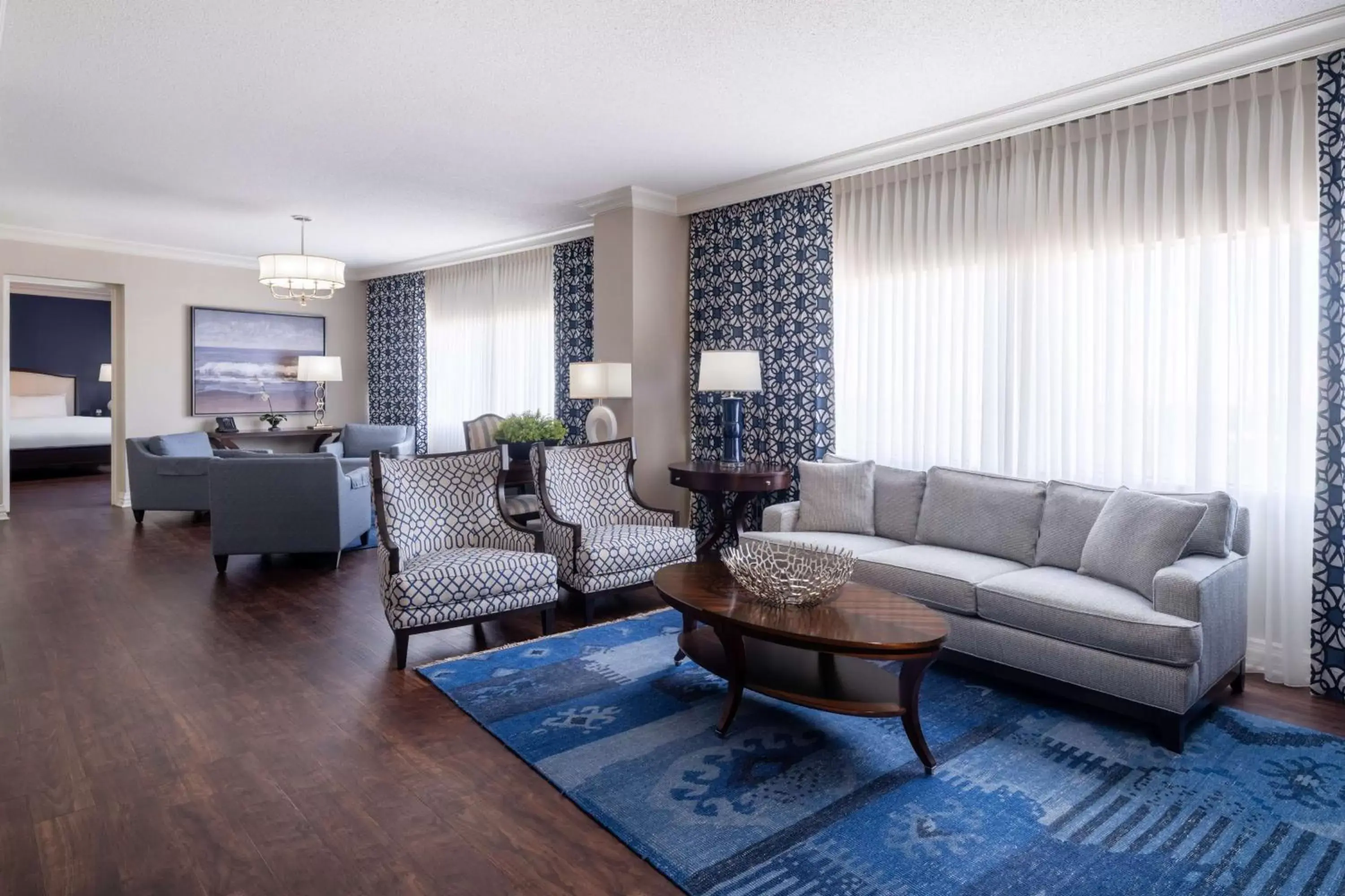 Living room, Seating Area in Hilton Dallas Lincoln Centre