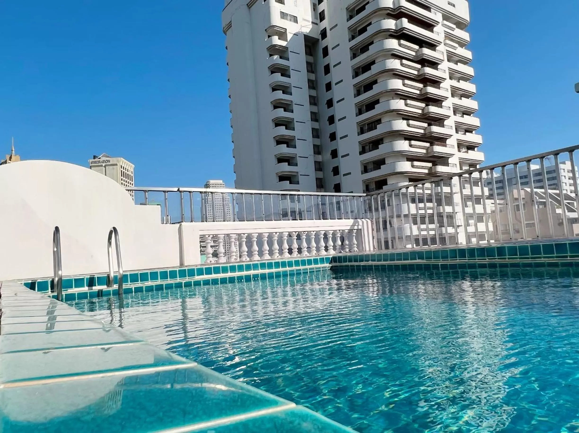 Swimming pool in The Promenade Bangkok