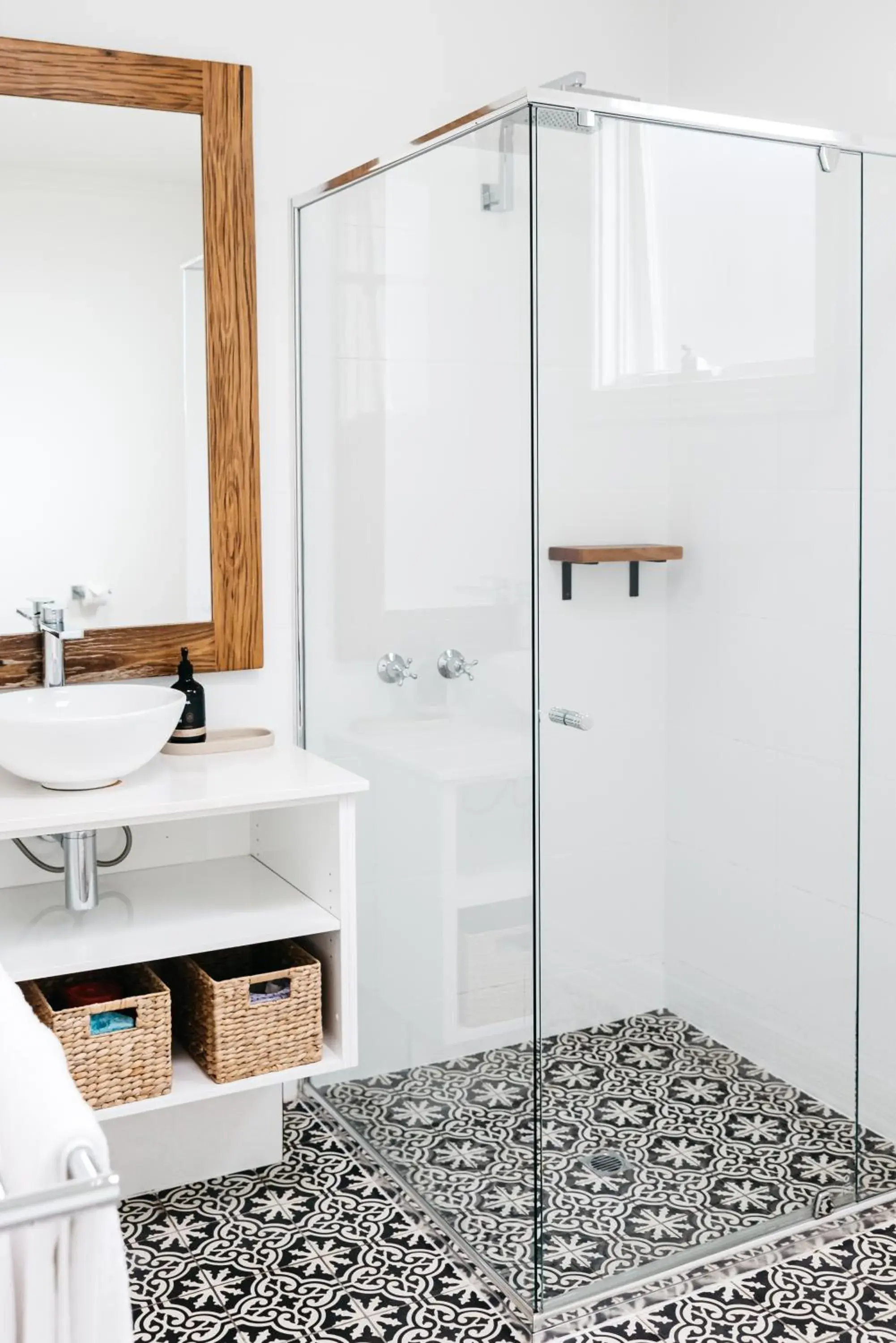 Shower, Bathroom in Anchor Geelong