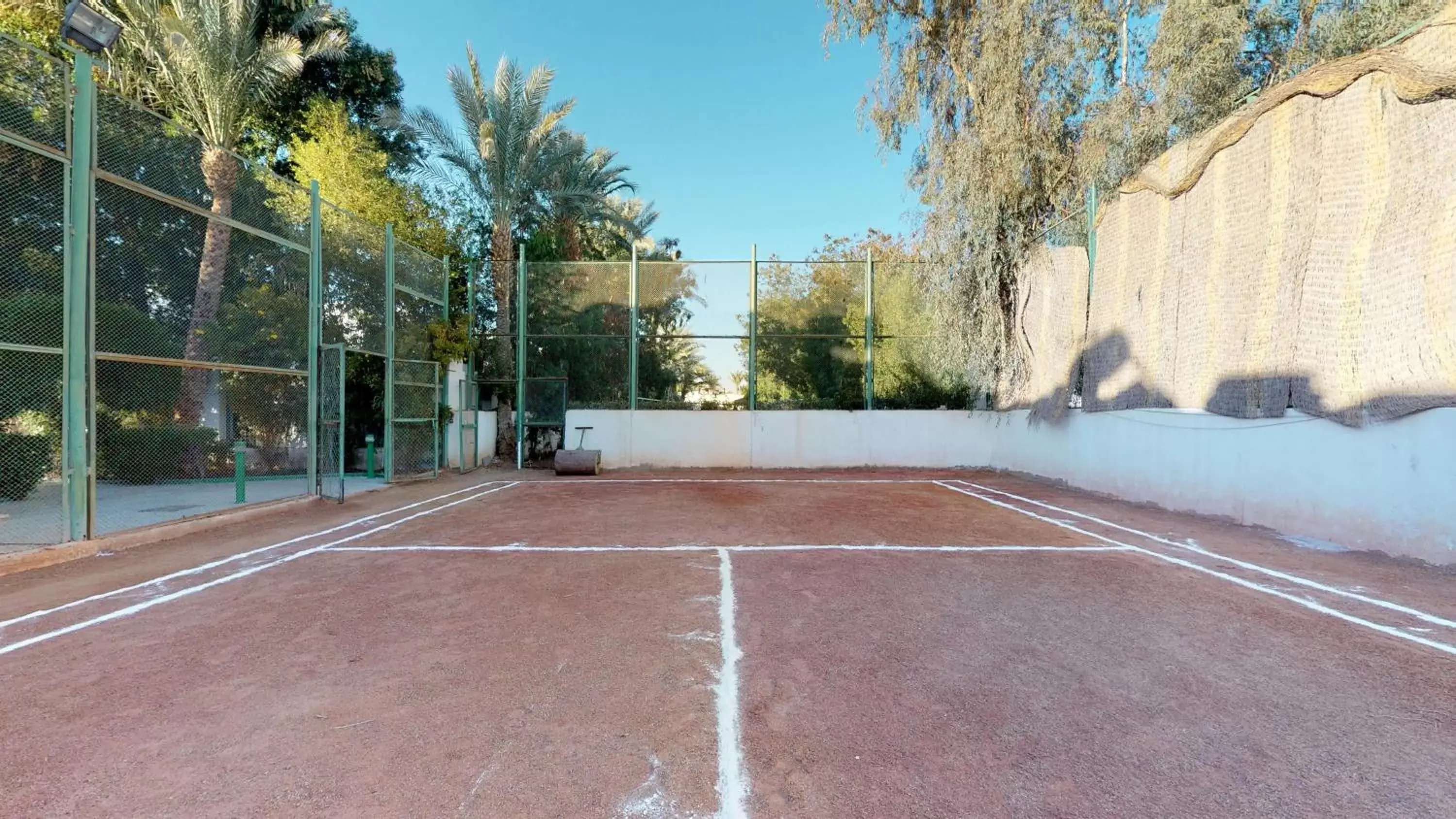 Tennis court, Other Activities in Falcon Hills Hotel