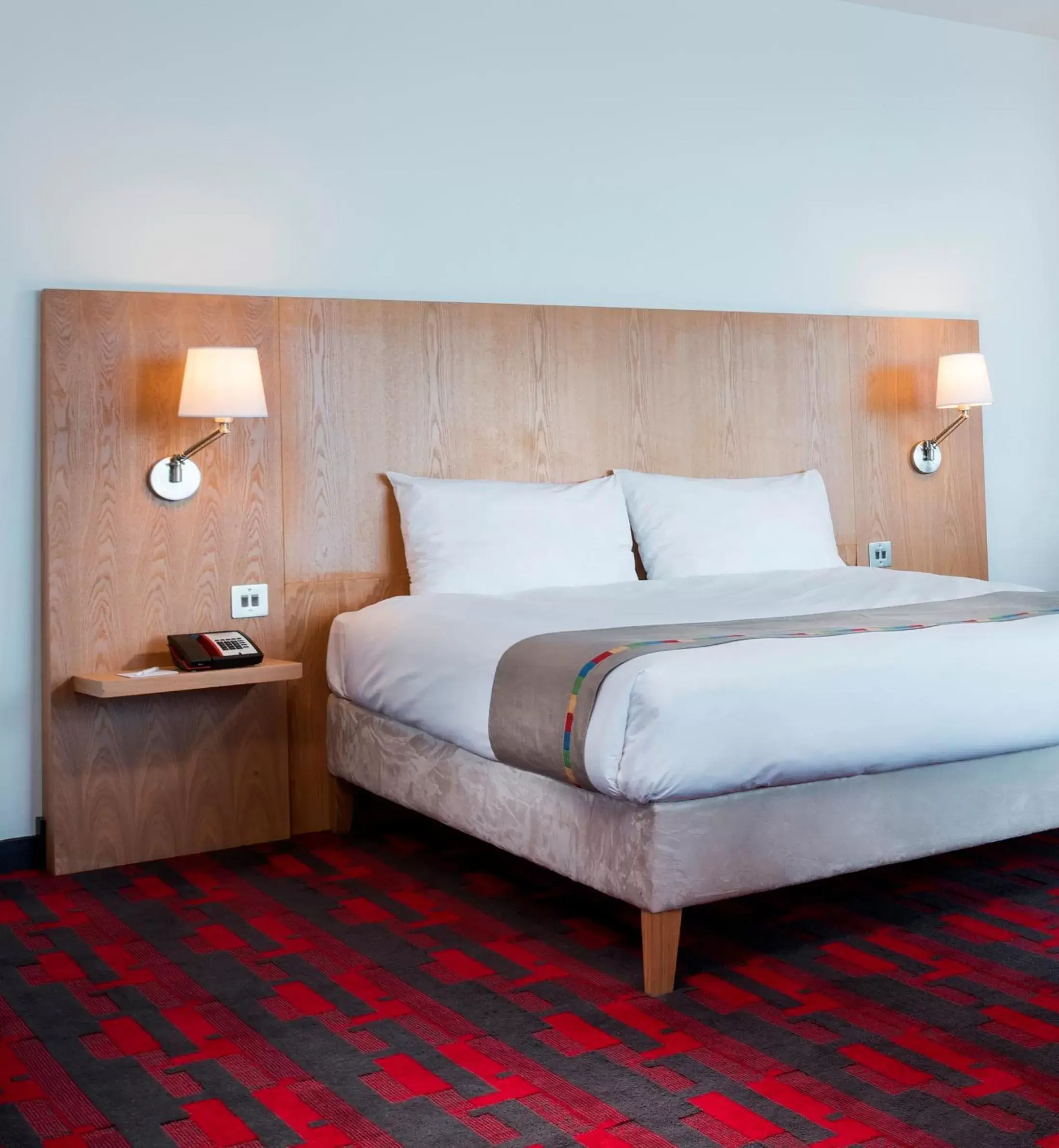 Bed in Park Inn by Radisson Aberdeen