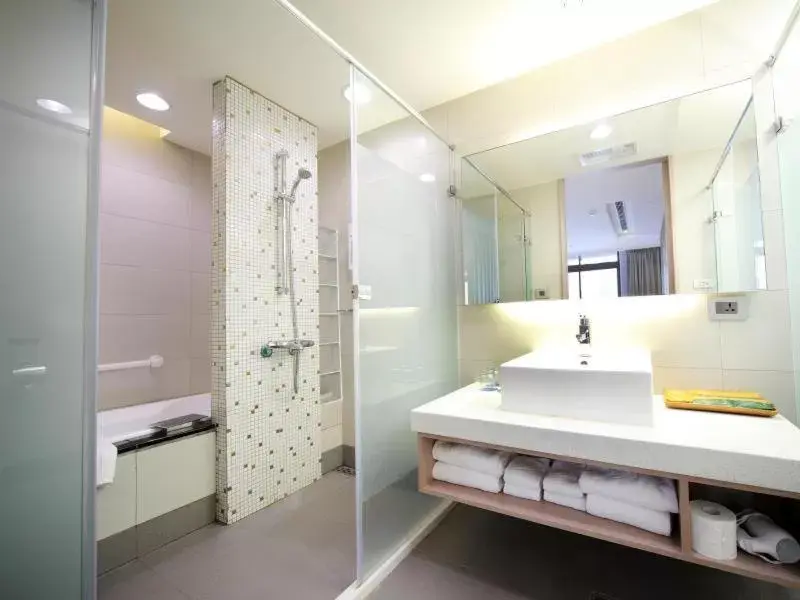 Bathroom in Mellow Fields Hotel