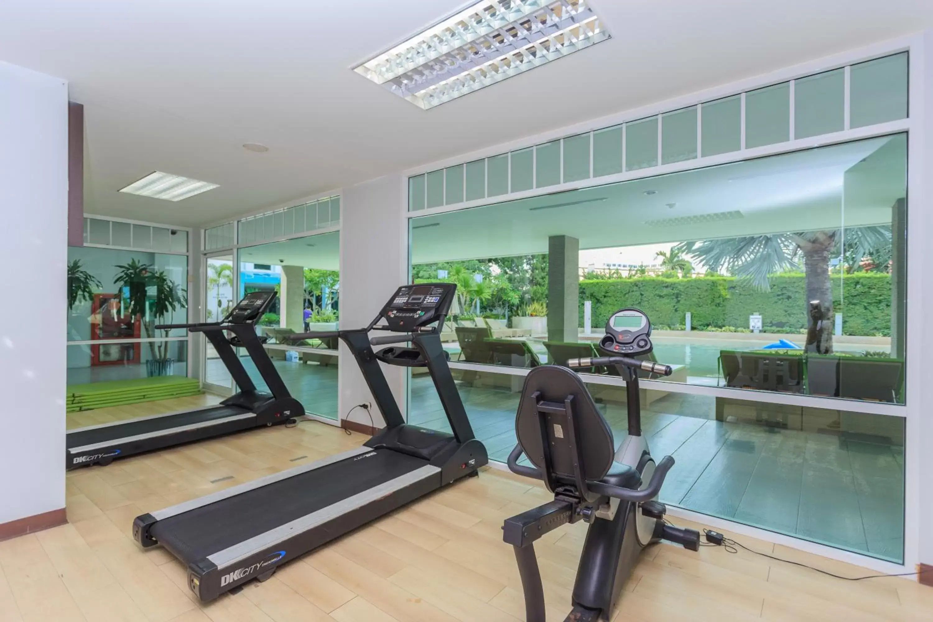 Fitness centre/facilities in Pattaya Discovery Beach Hotel - SHA Extra Plus