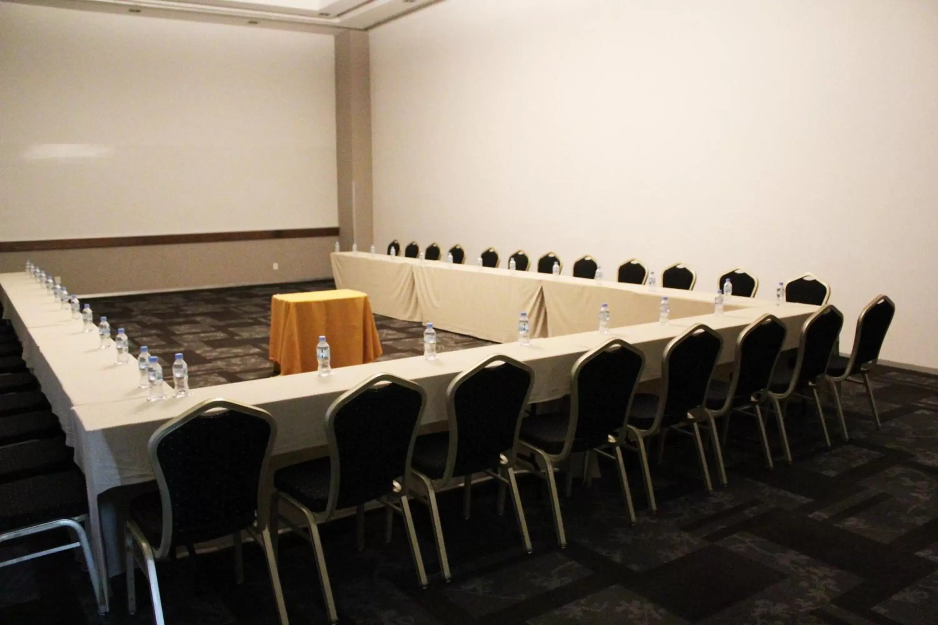 Business facilities in Casa Inn Premium Hotel Queretaro