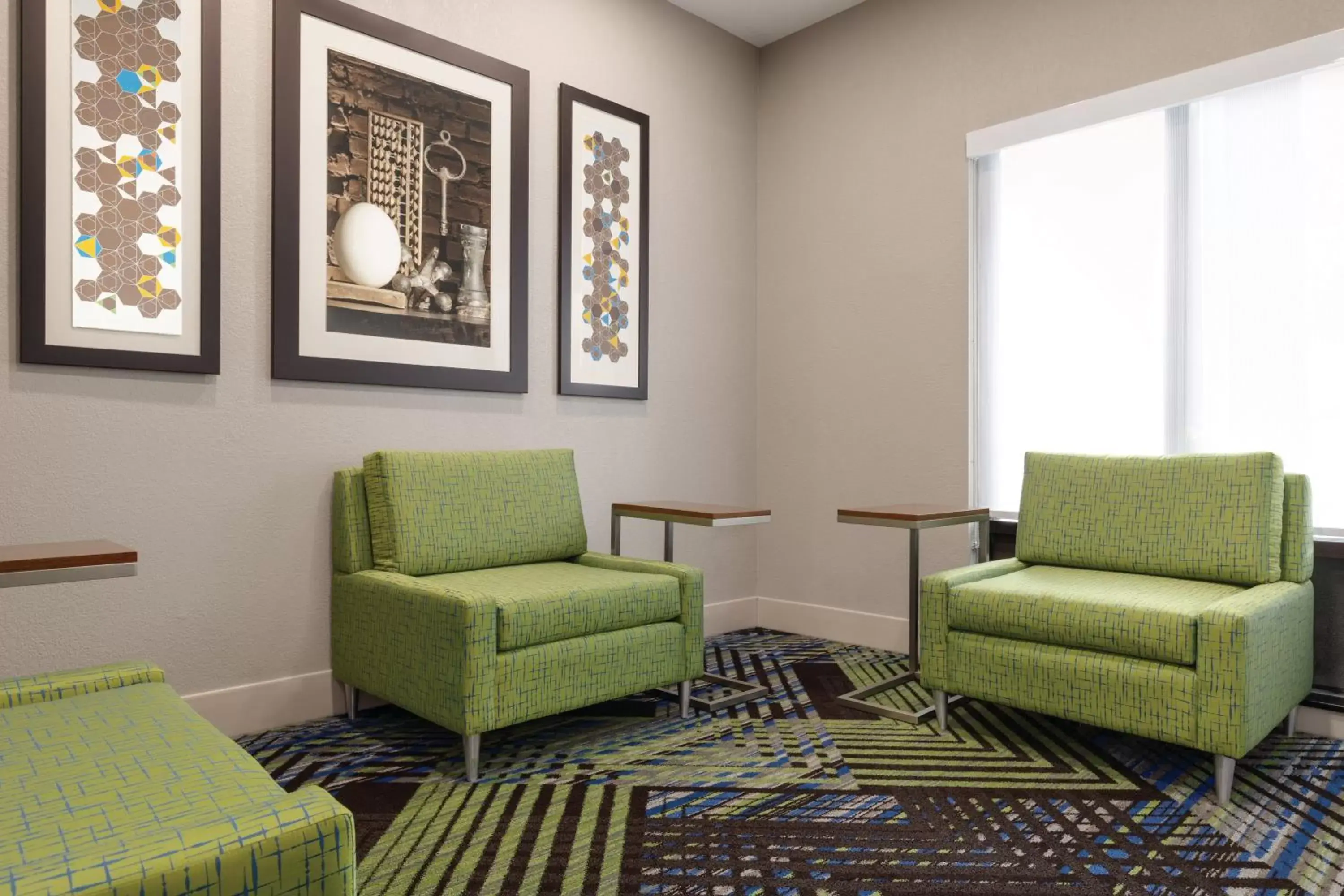 Property building, Seating Area in Holiday Inn Express Hotel & Suites Lavonia, an IHG Hotel