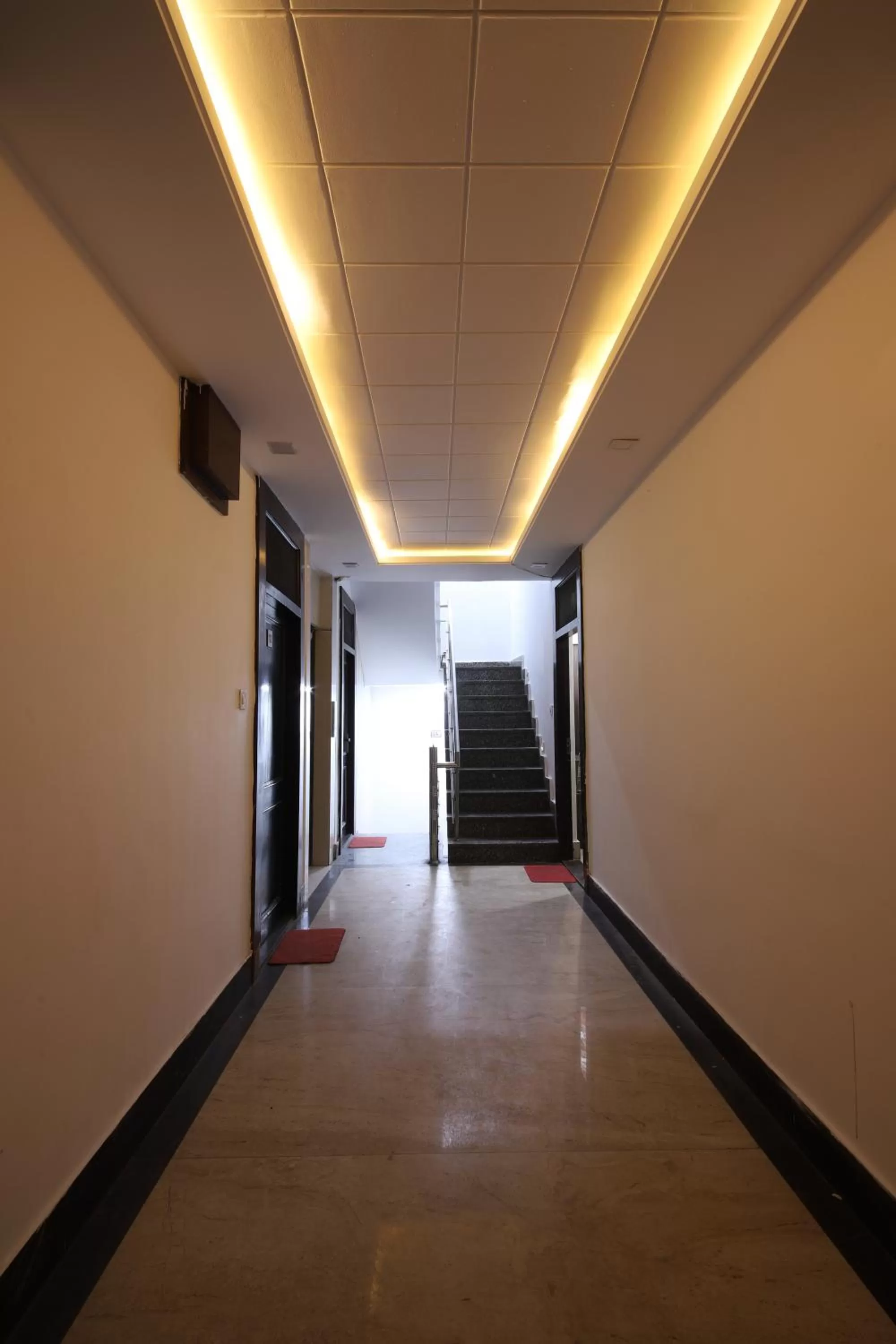 Lobby or reception in Grey Castle - Hotel Near Haridwar Railway station