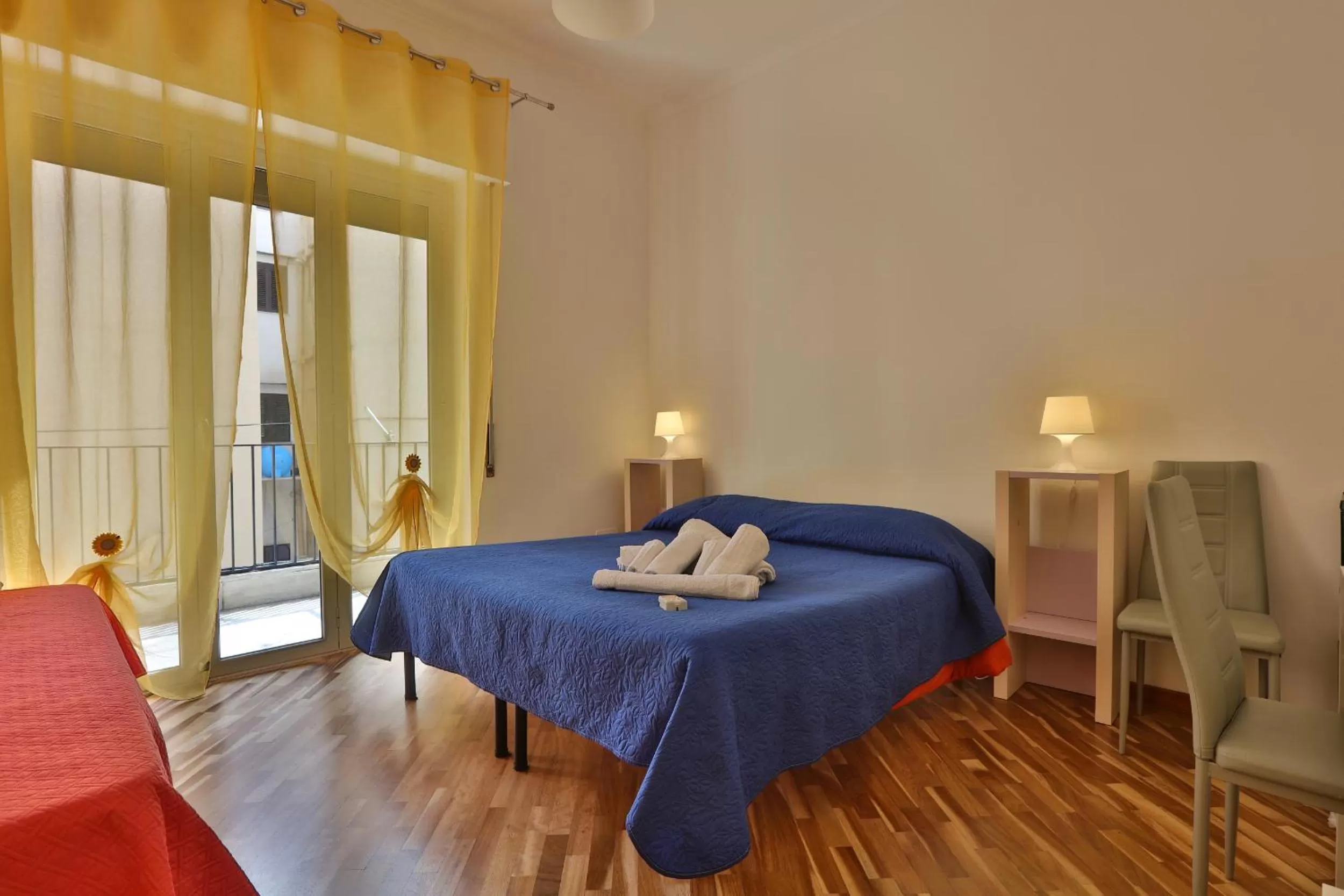 Basic Triple Room with Shared Bathroom - single occupancy in Ai Bastioni del Massimo