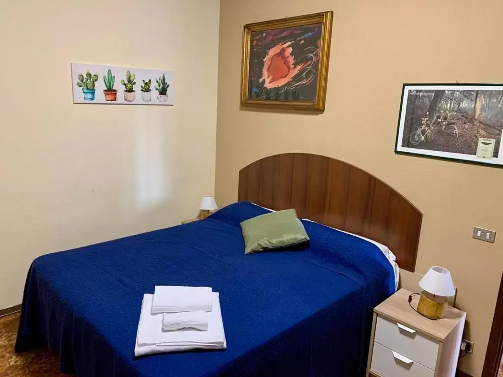 Photo of the whole room, Bed in b&b Casa di Antonio_Etna Vacanze