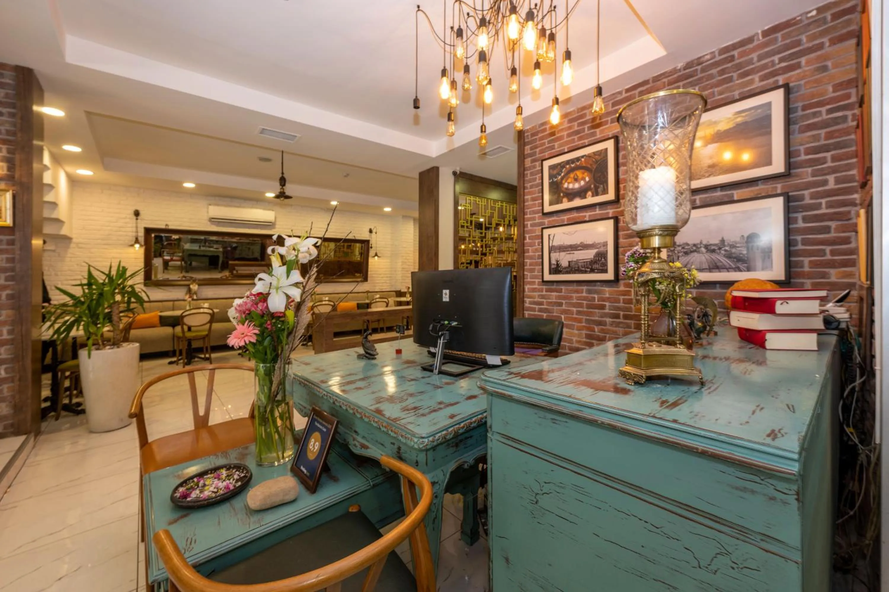 Lobby or reception in The Marions Suite istanbul Special Category Taksim