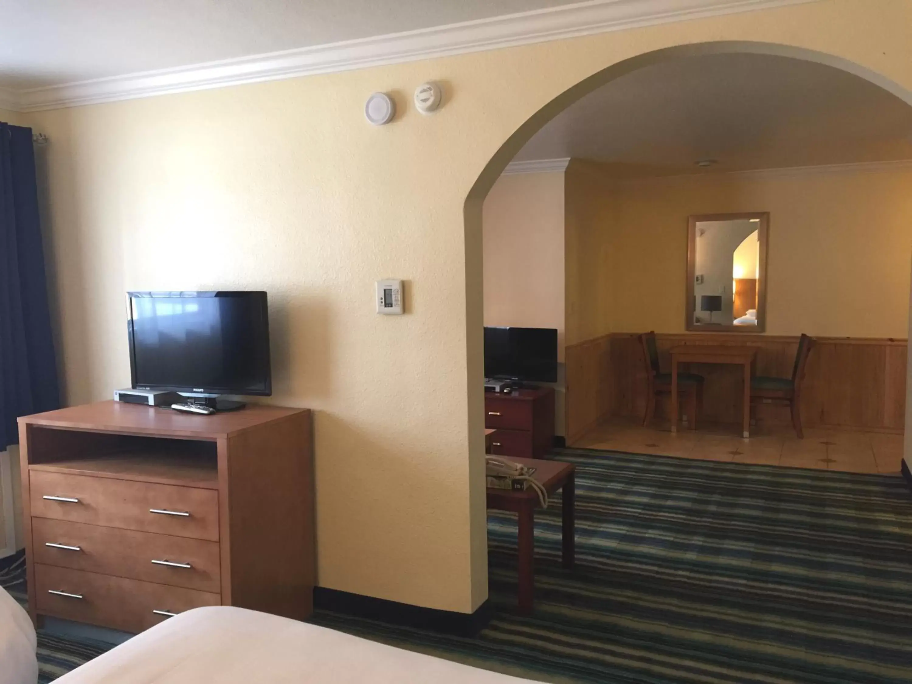 Decorative detail, Bed in Surf Motel Decorative detail, Bed in Surf Motel