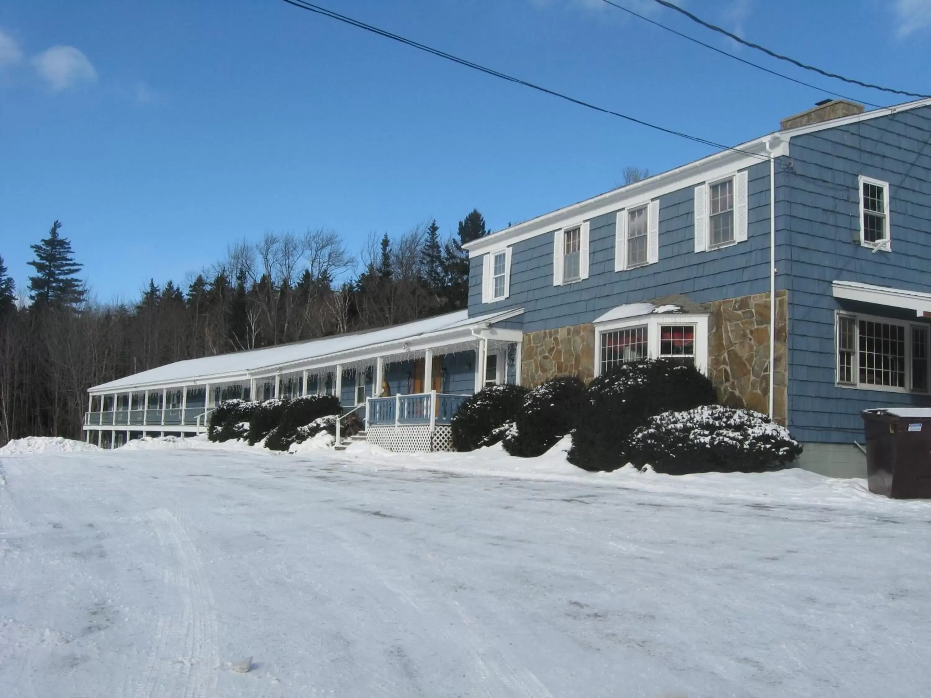 Property building, Winter in Big Bears Lodge