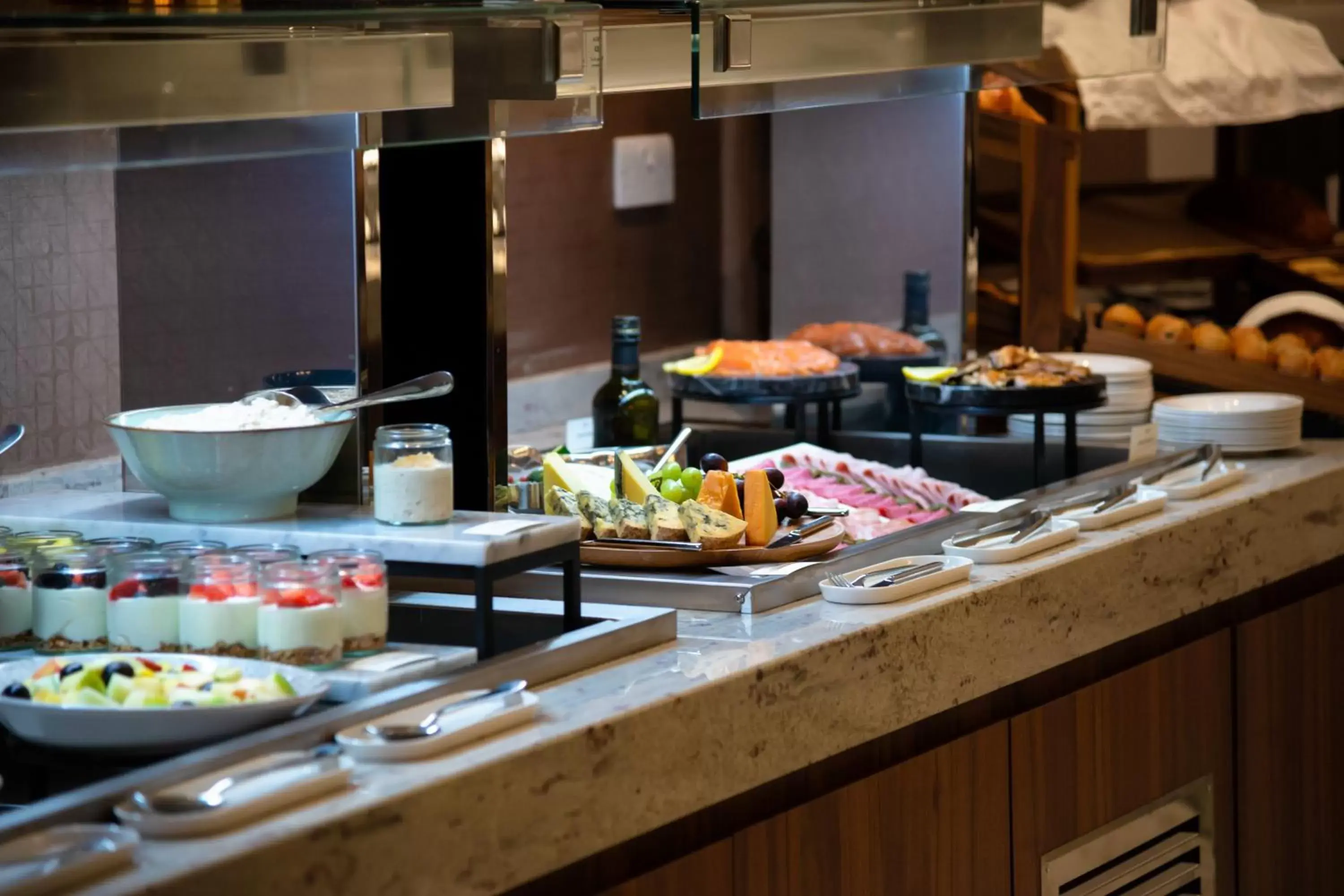 Breakfast in Crowne Plaza London Heathrow T4 by IHG Breakfast in Crowne Plaza London Heathrow T4 by IHG