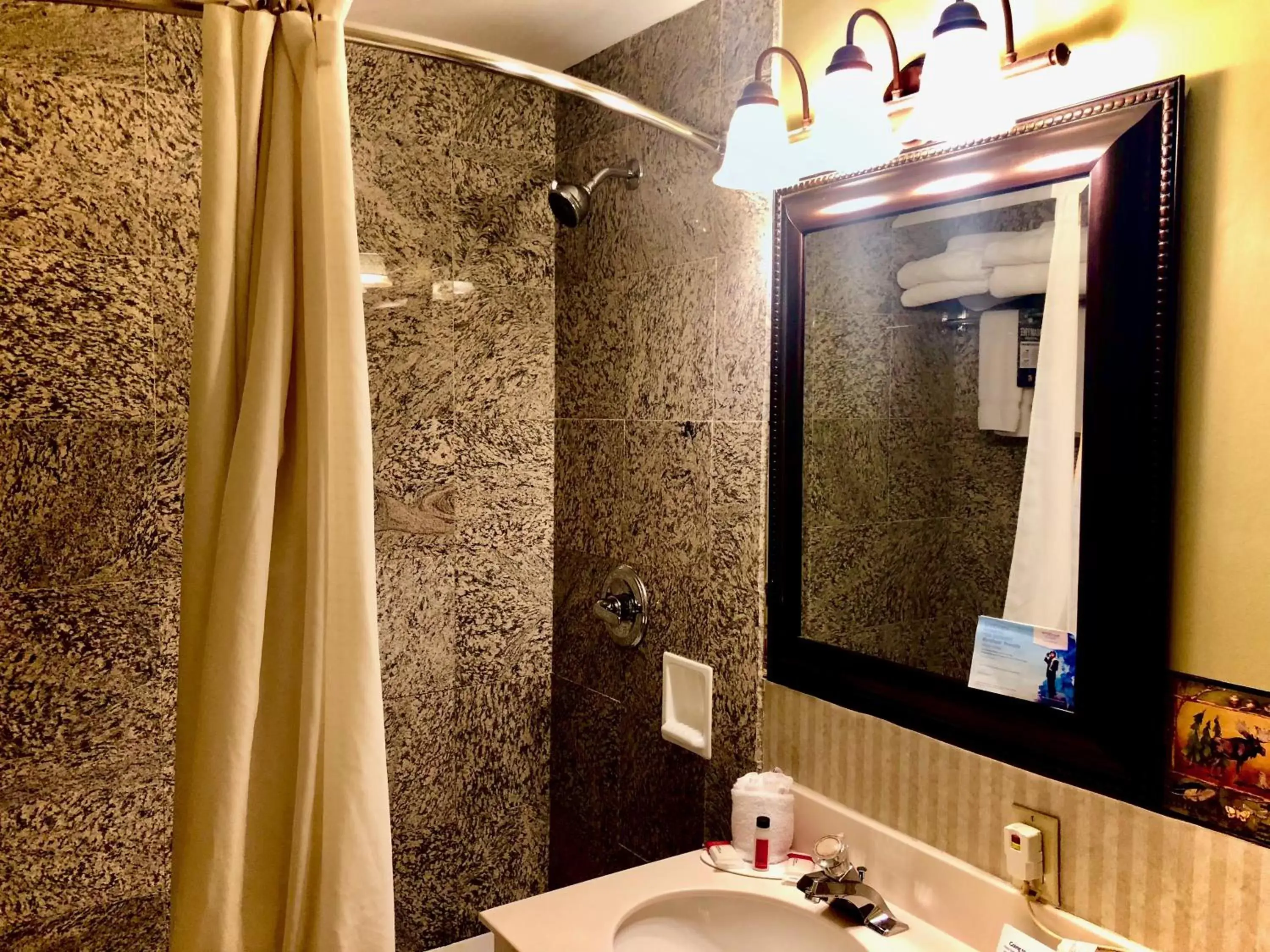 Shower, Bathroom in Super 8 by Wyndham Lake George/Downtown