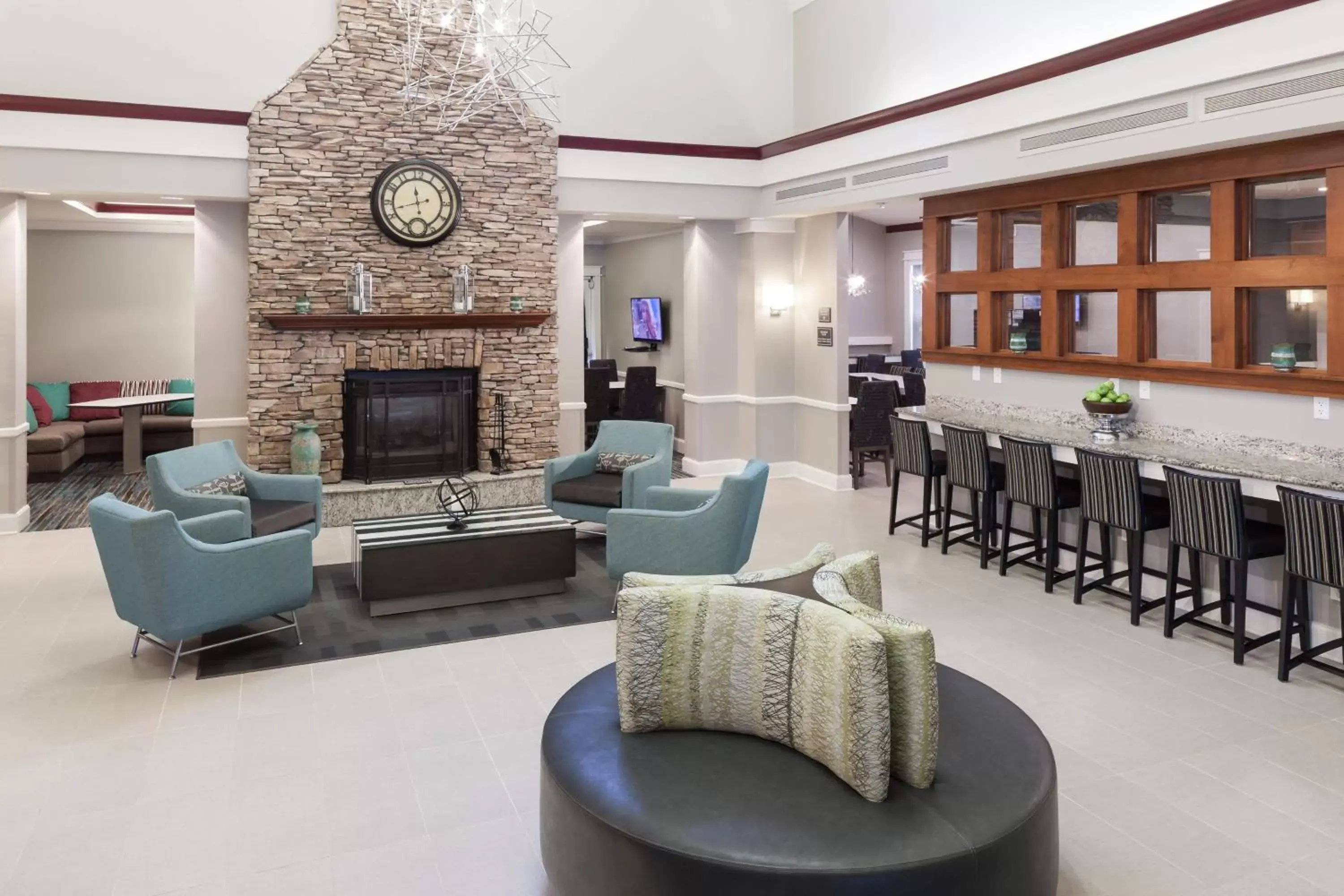 Lobby or reception, Lounge/Bar in Residence Inn Boston Marlborough