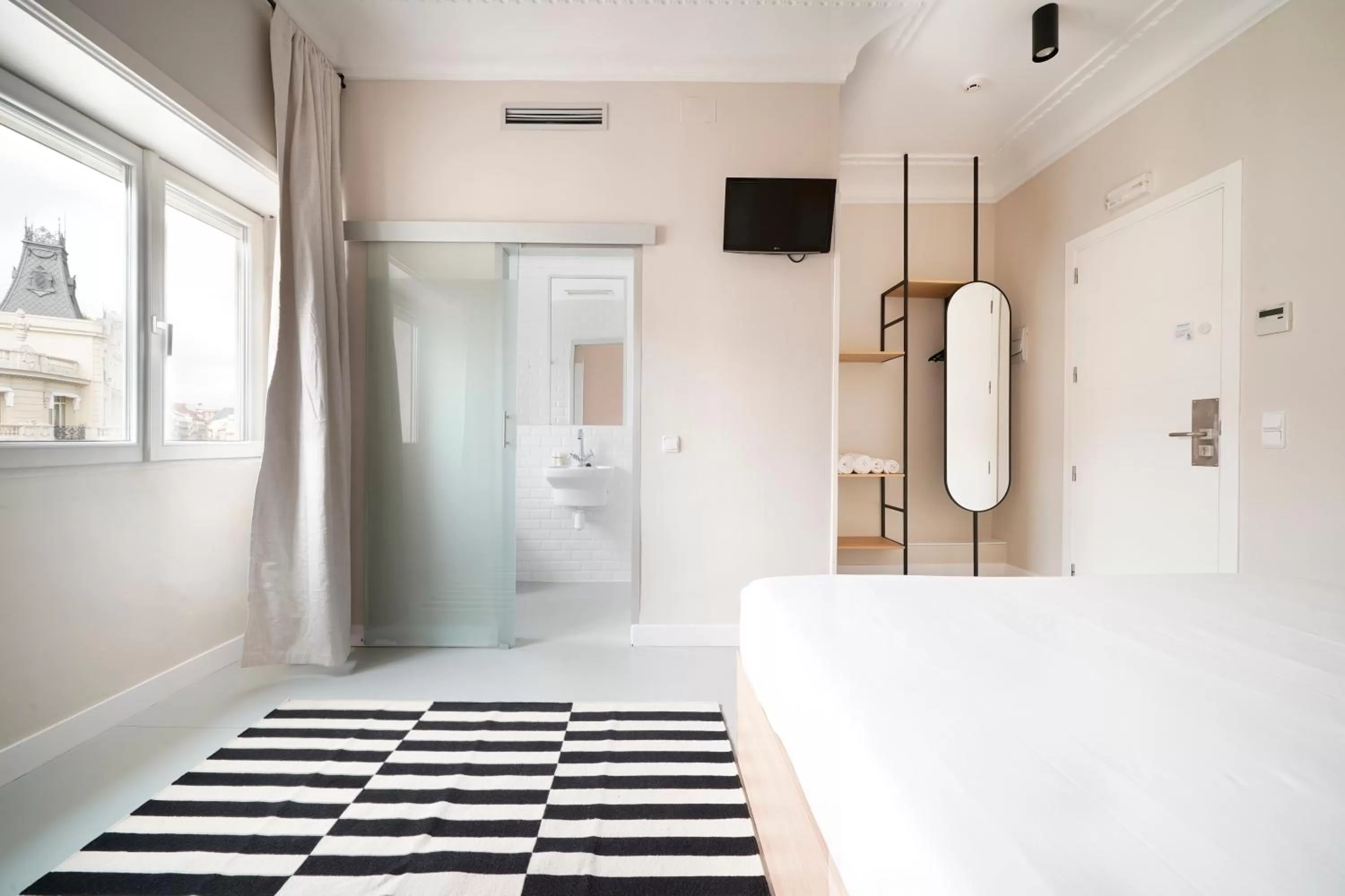 Bed in Numa Madrid Script