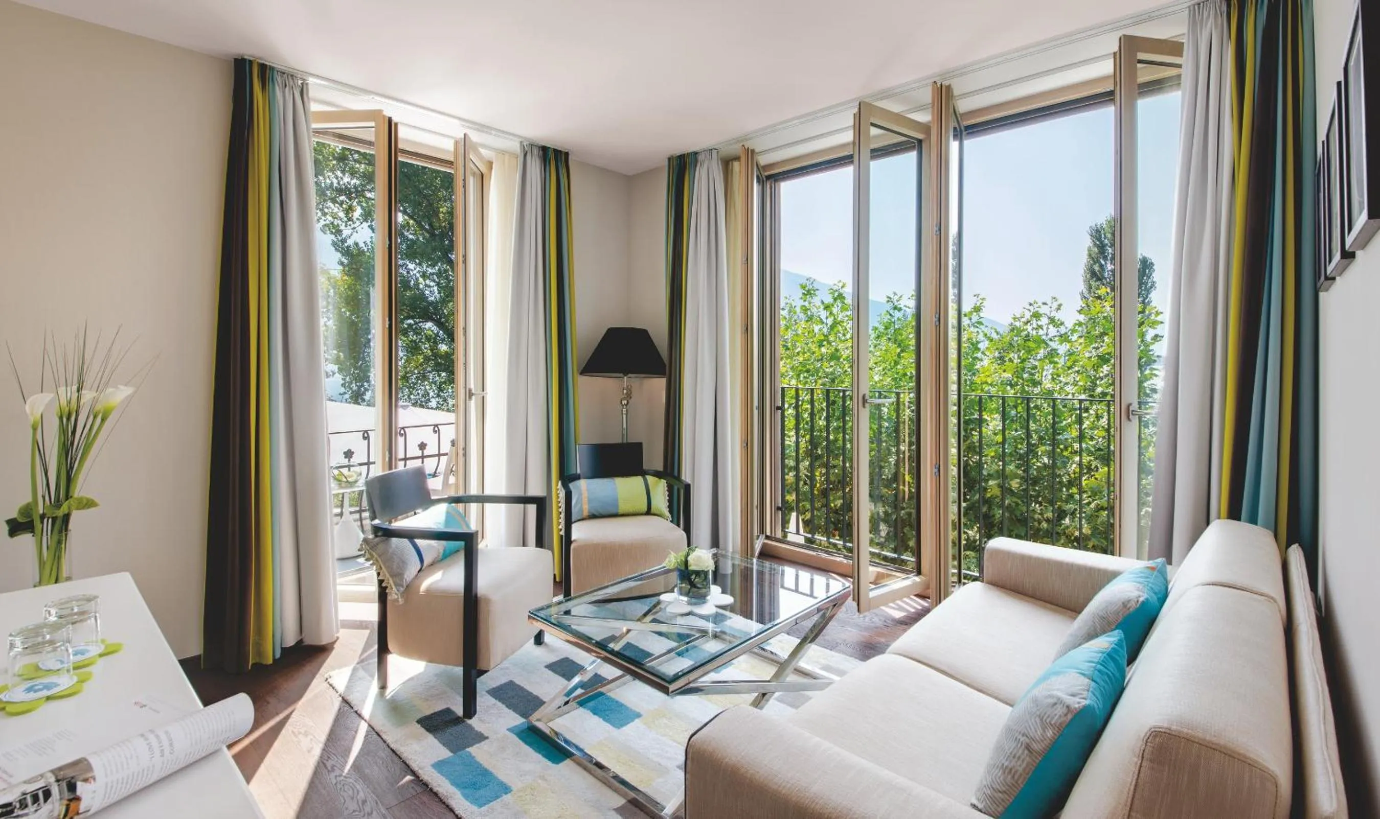 Living room in Giardino Lago