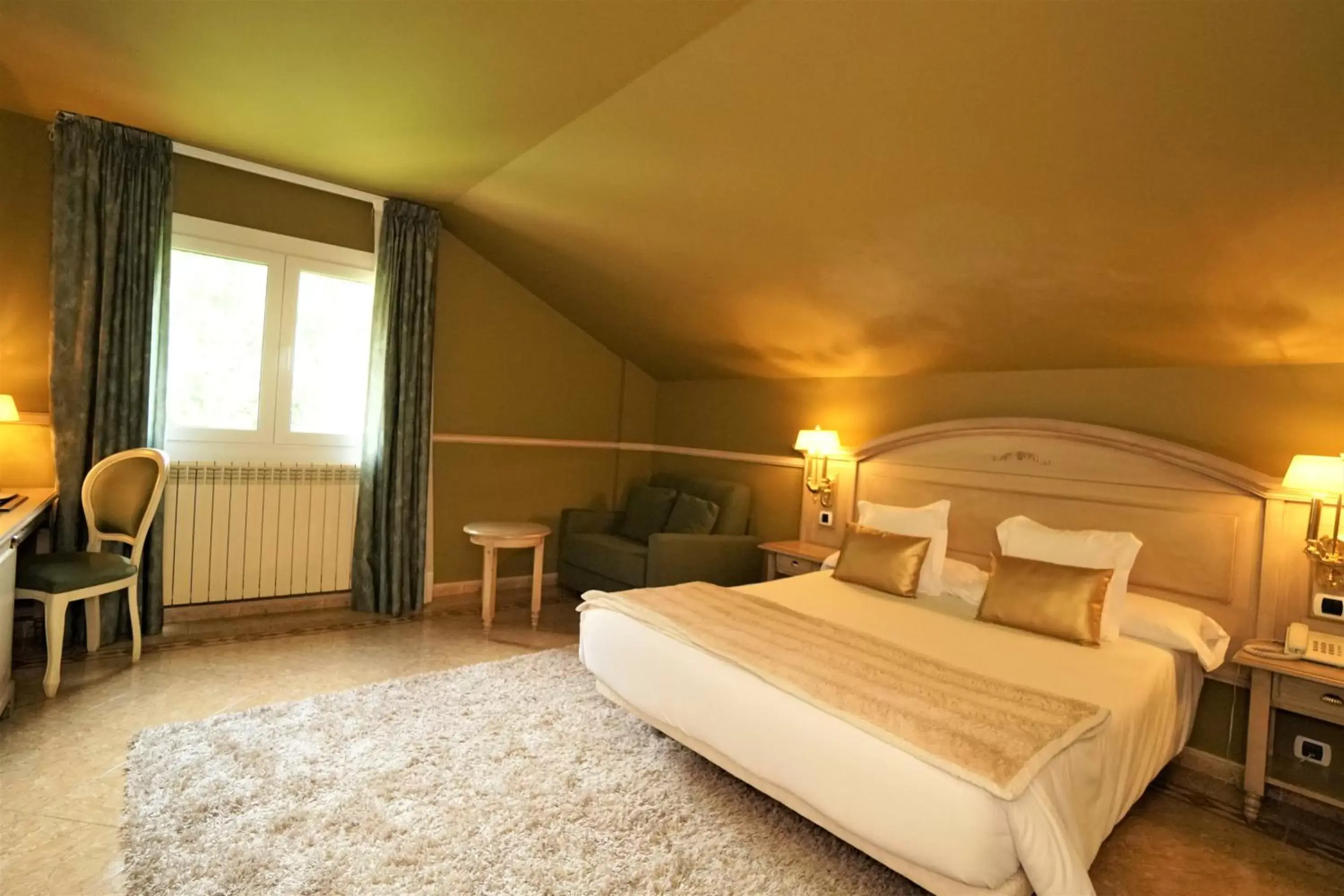 Bed in Hotel & SPA Bringué Bed in Hotel & SPA Bringué