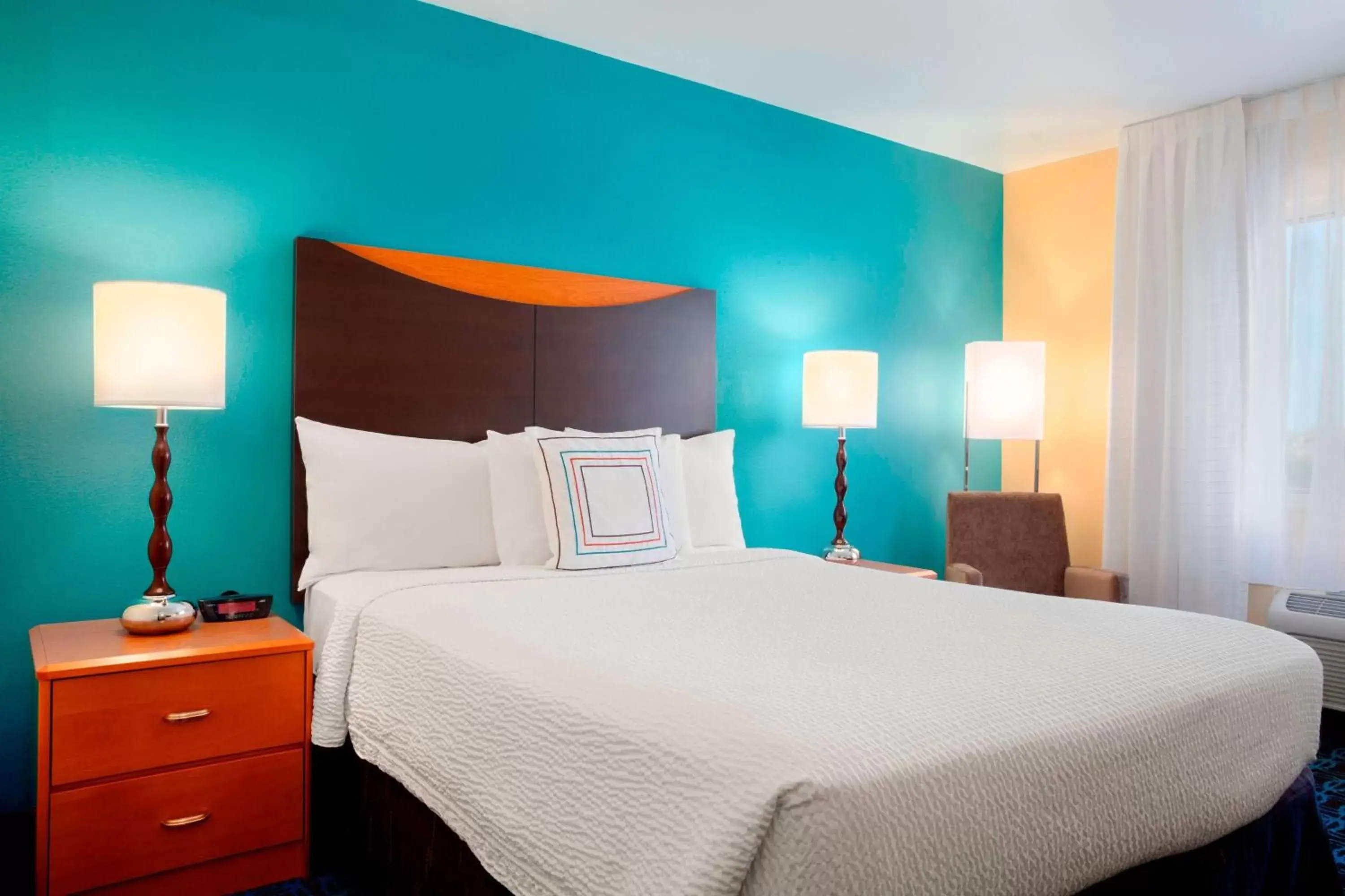 Photo of the whole room, Bed in Fairfield Inn & Suites by Marriott Houston Energy Corridor/Katy Freeway