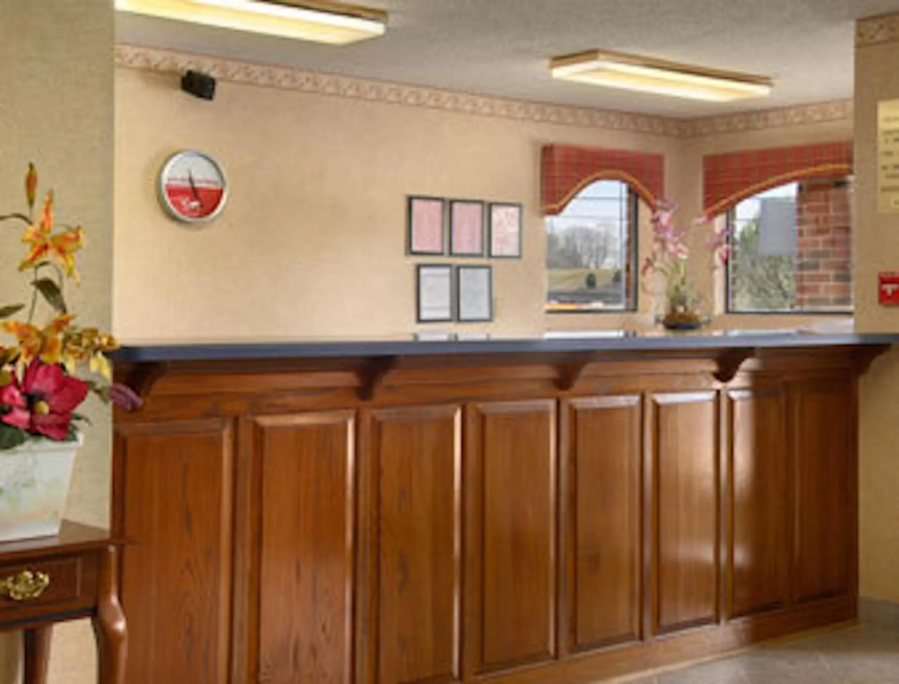 Lobby or reception, Lobby/Reception in Red Roof Inn & Suites Cleveland, TN