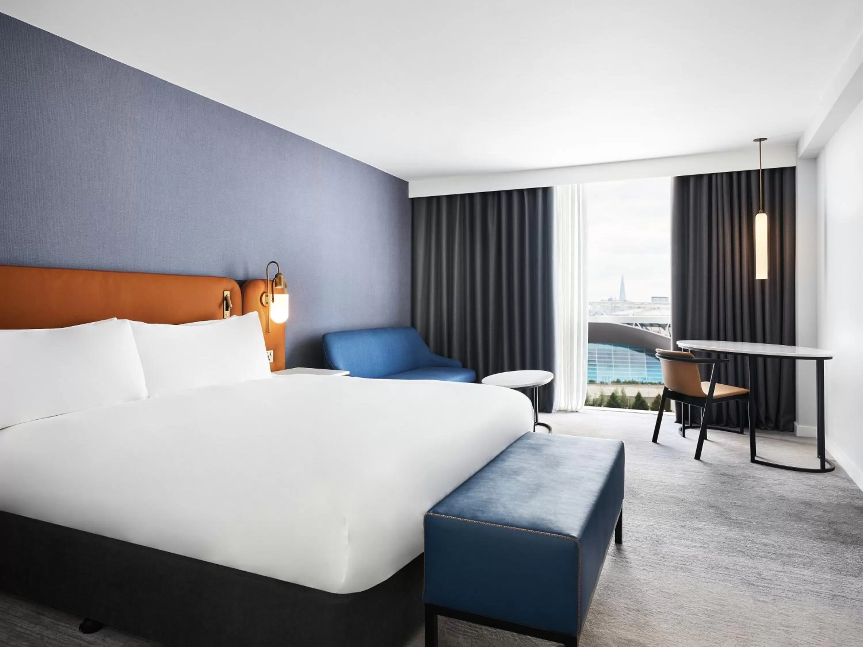 Photo of the whole room, Bed in Hyatt Regency London Stratford