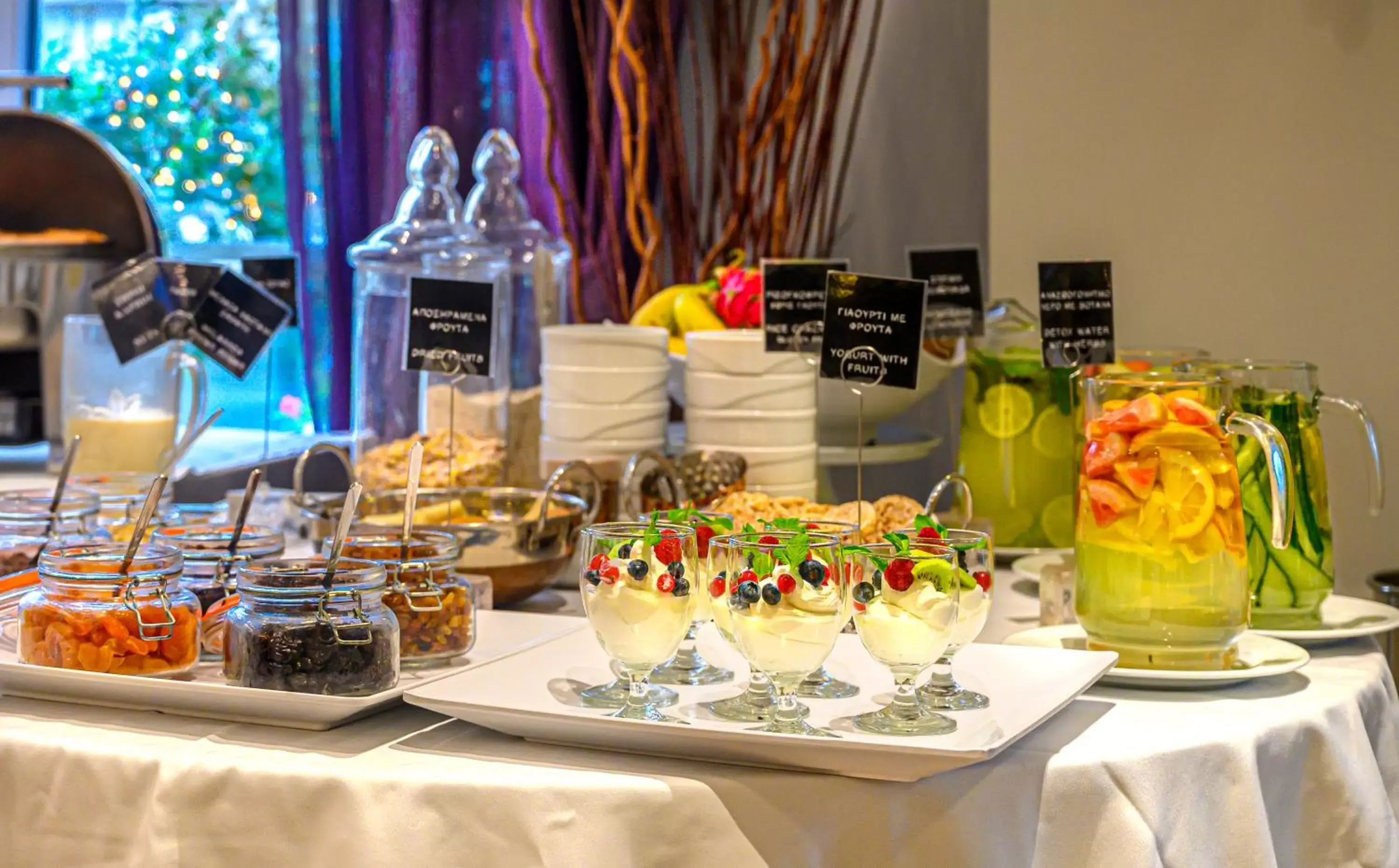 Food and drinks in Polis Grand Hotel