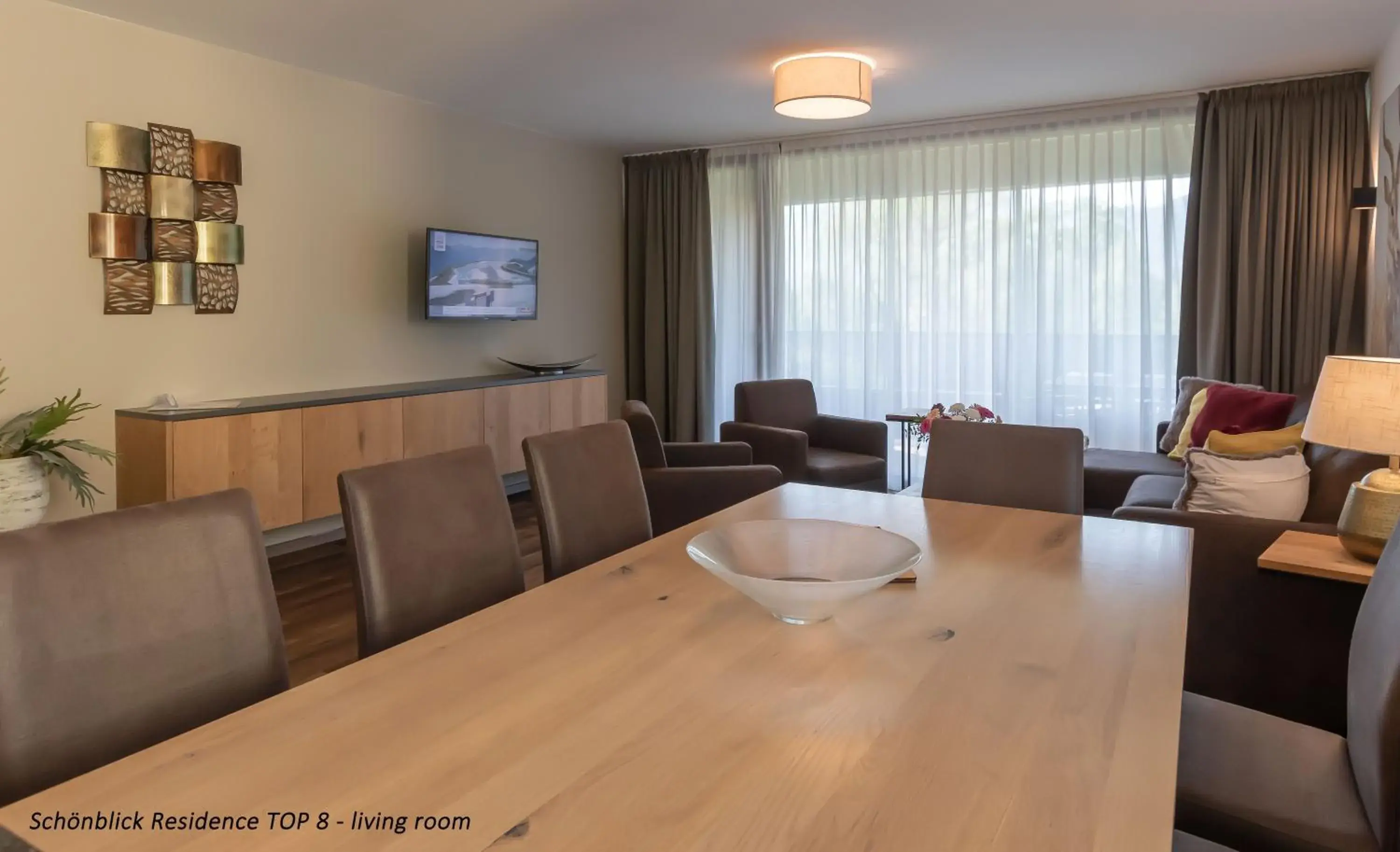 Living room, Dining Area in Schonblick