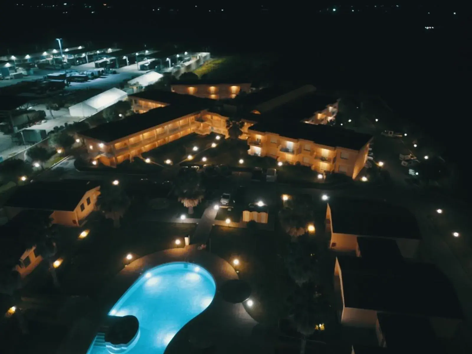 Pool view, Bird's-eye View in Hotel Minerva