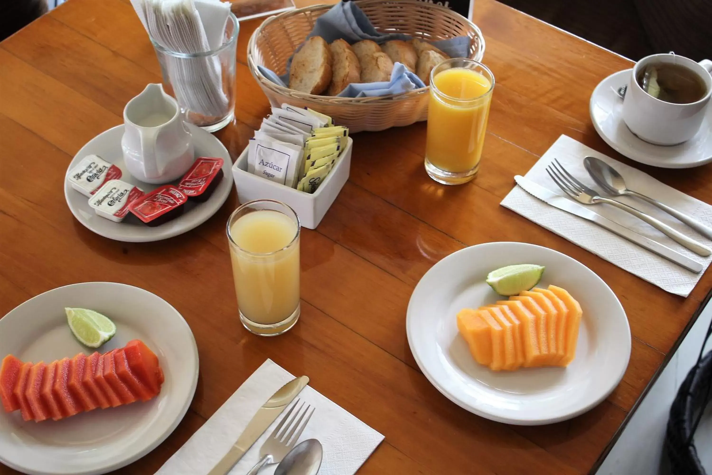 Continental breakfast, Breakfast in Hotel Plaza Kokai Cancún