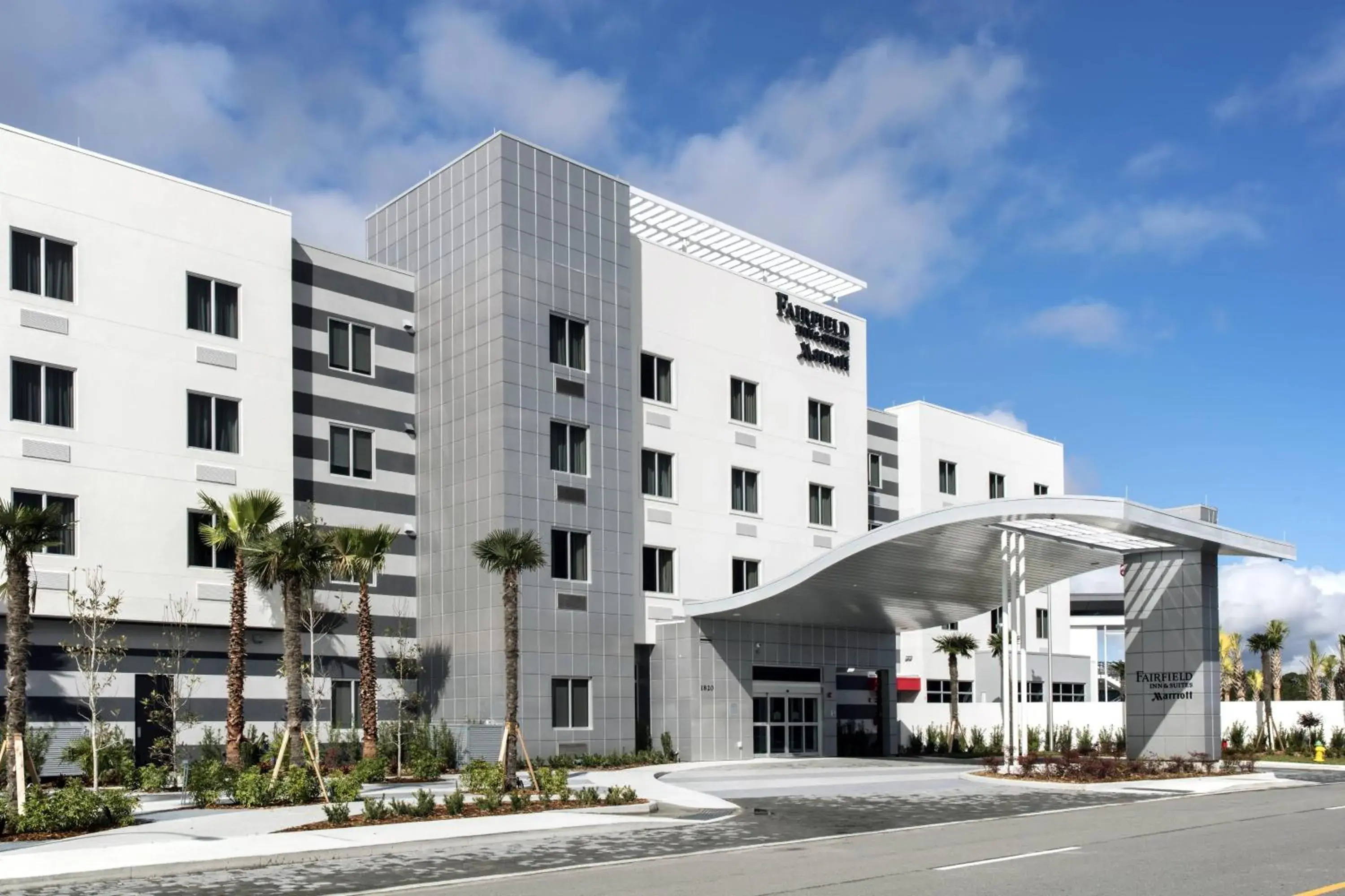 Property Building in Fairfield Inn & Suites by Marriott Daytona Beach Speedway/Airport