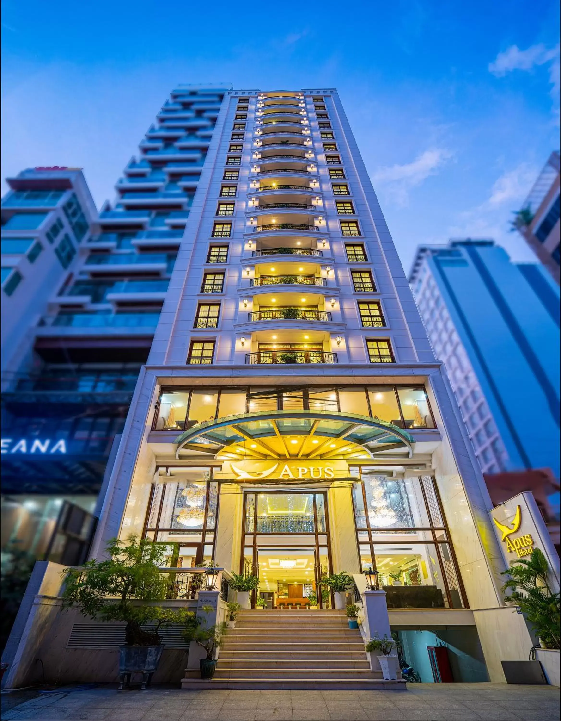 Facade/entrance, Property Building in Apus Hotel