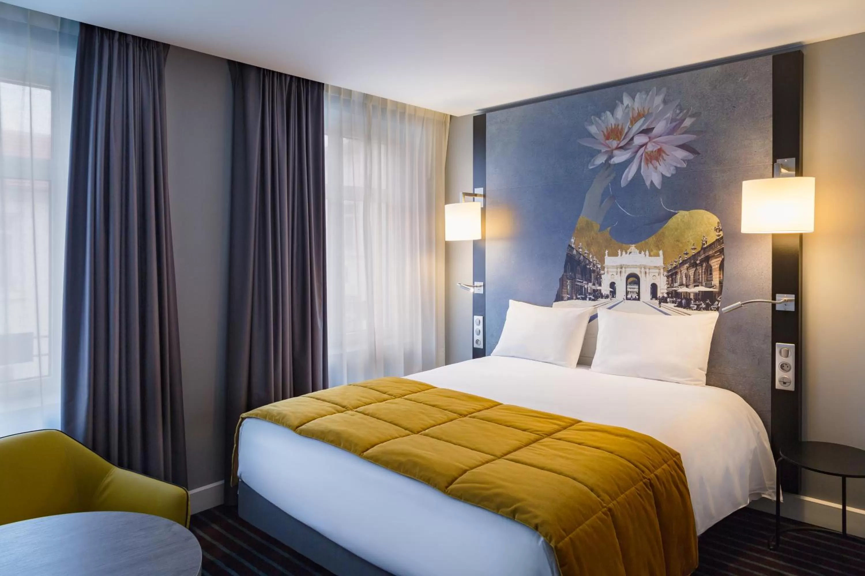 Bed in Mercure Nancy Centre Place Stanislas