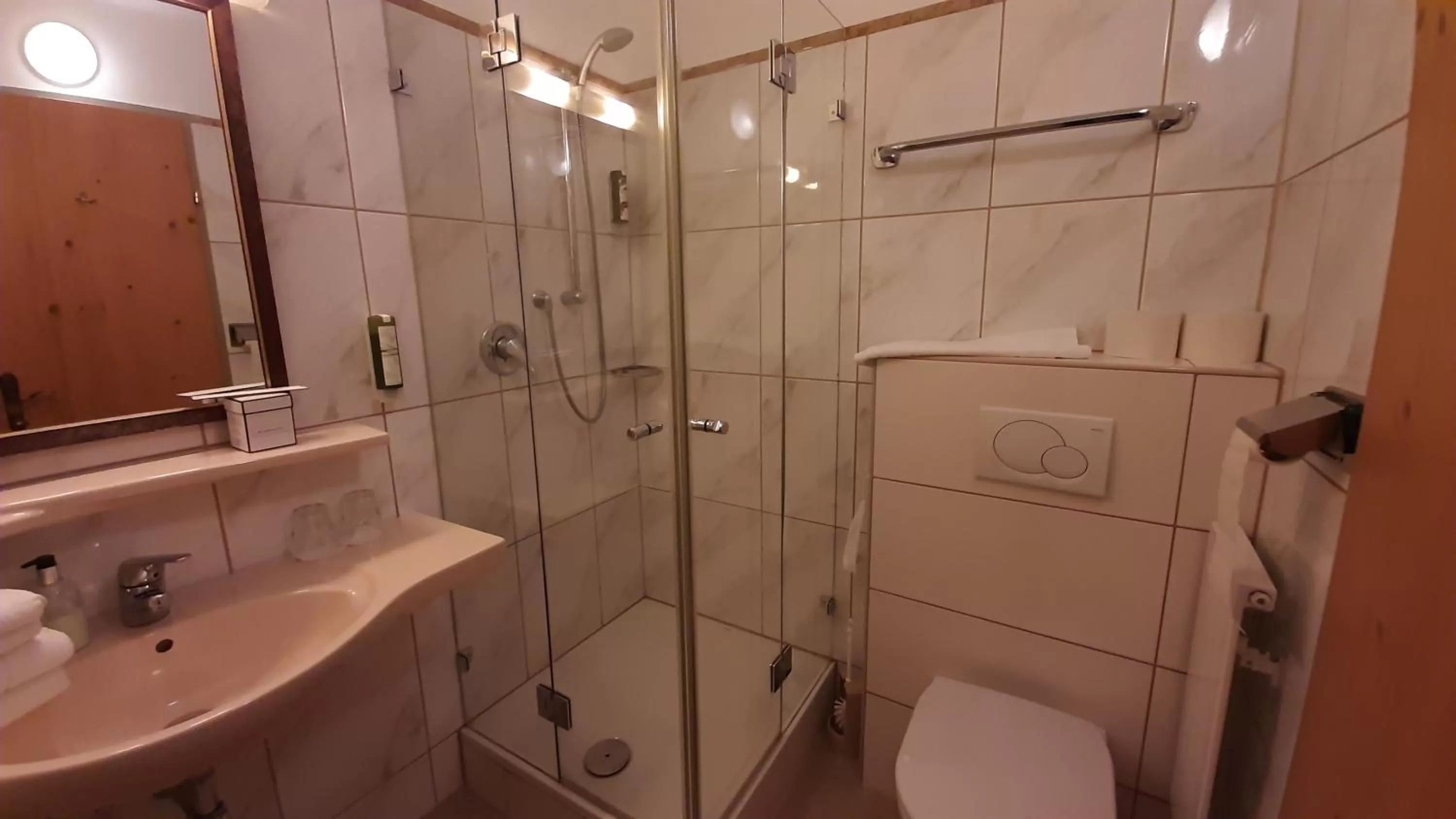 Bathroom in Alpenrose Kufstein