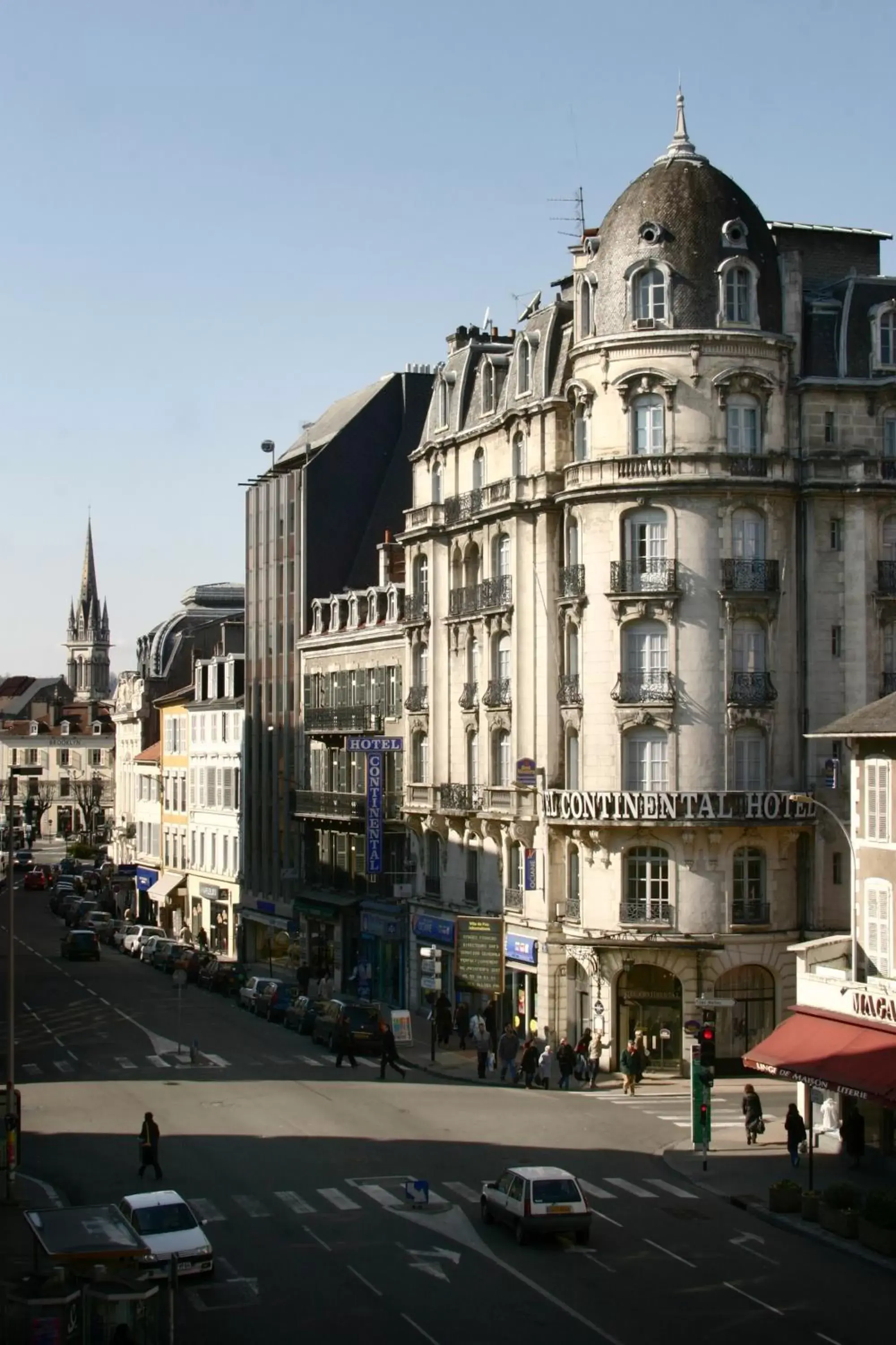 Facade/entrance in Best Western Continental Pau Centre