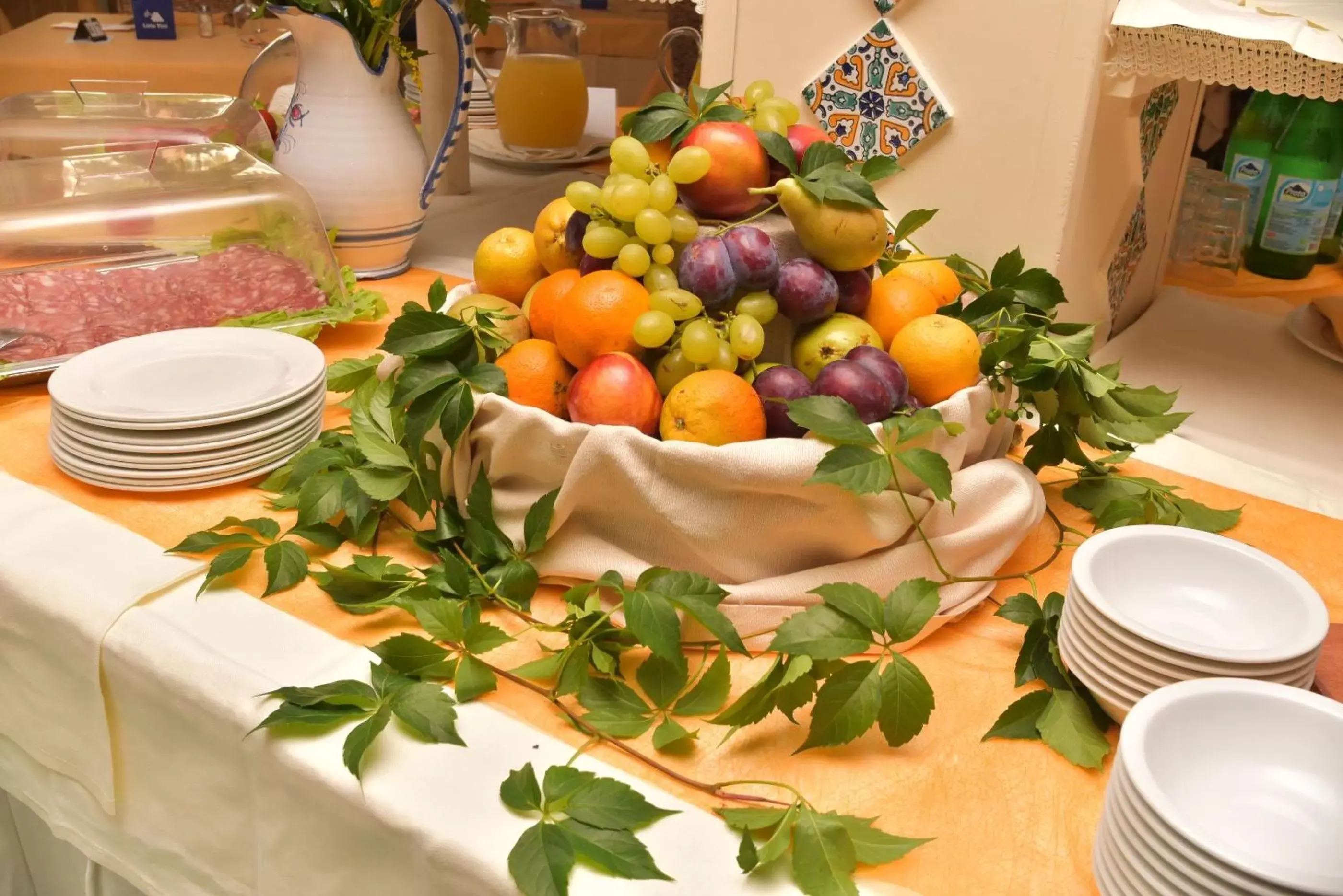 Decorative detail, Food in Hotel Terme Zi Carmela