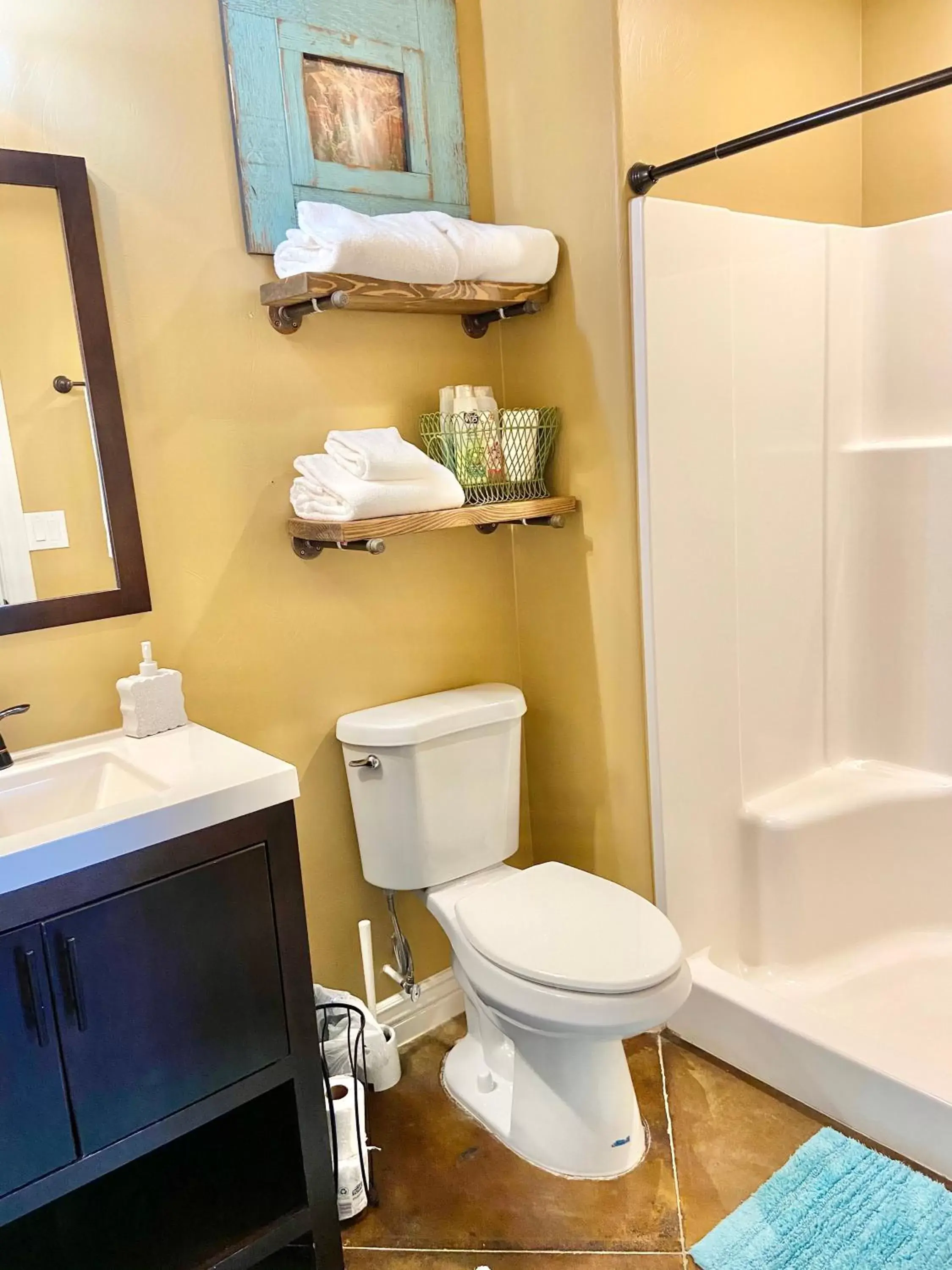 Bathroom in The Panguitch House