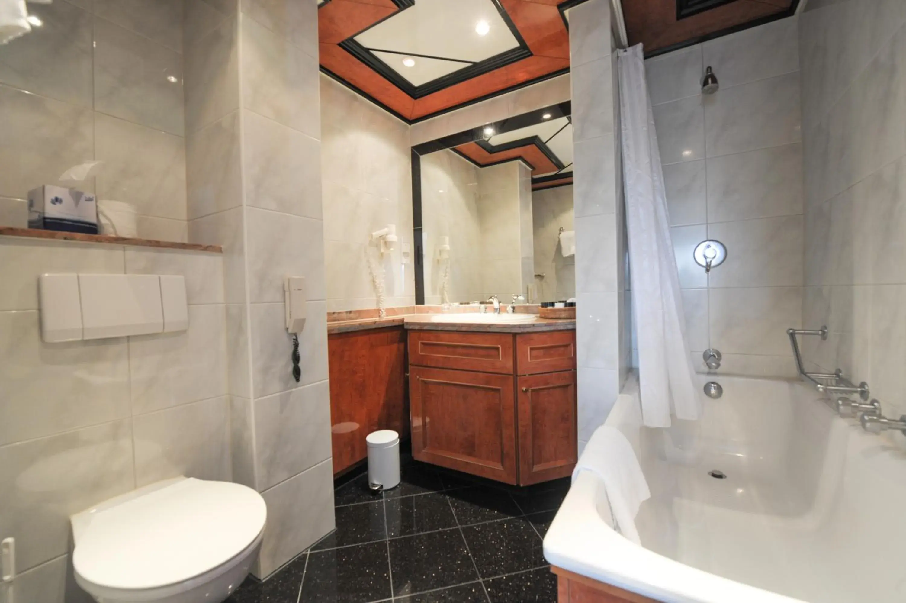 Bathroom in Fredrick's Hotel Restaurant Spa