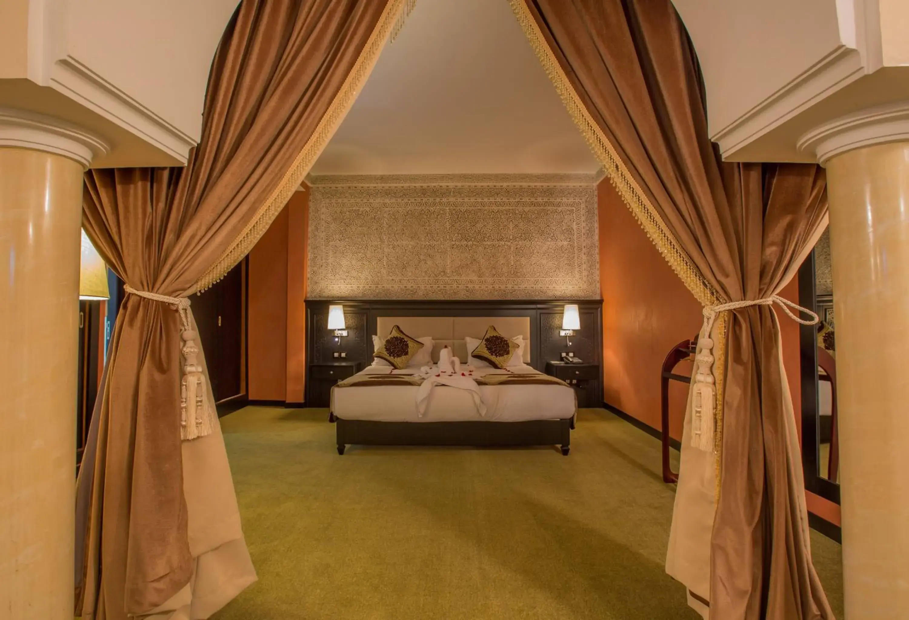 Photo of the whole room, Bed in Hotel Riad Ennakhil & SPA