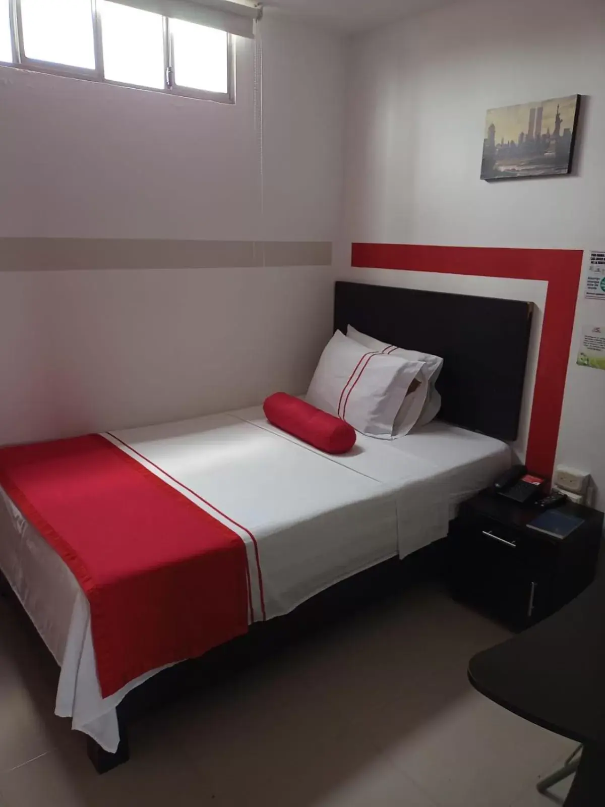 Economy Single Room in HOTEL COLOURS Cali Economy Single Room in HOTEL COLOURS Cali