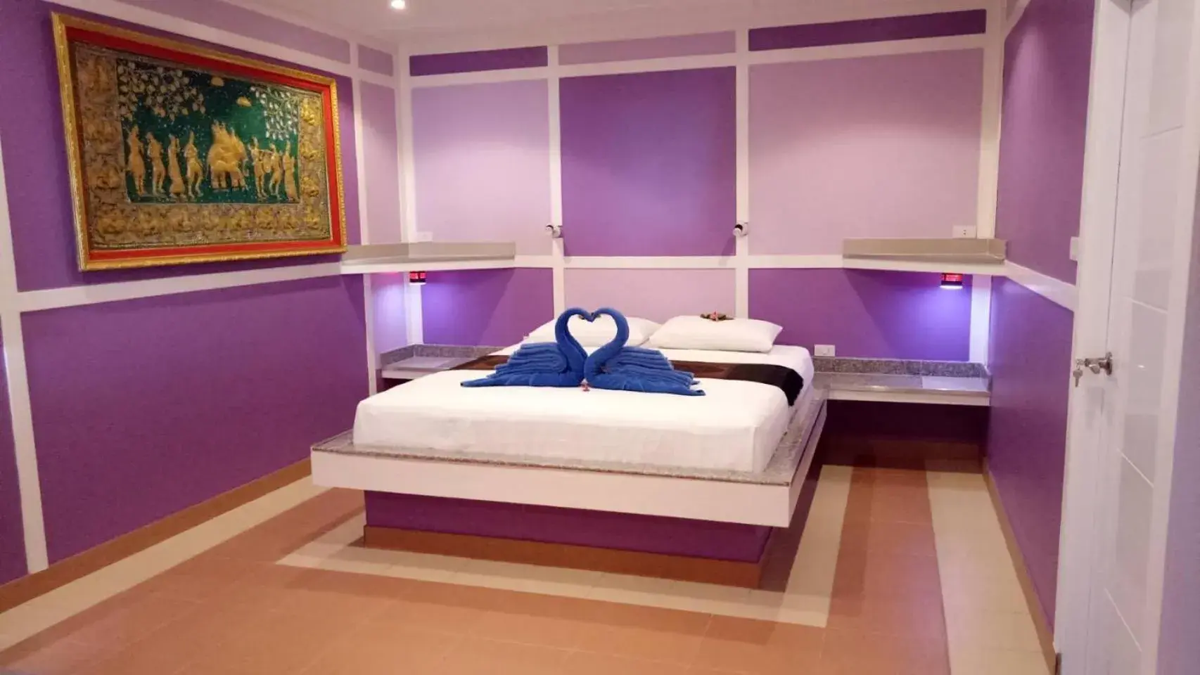 Bed in Lanta Island Resort - SHA Extra Plus