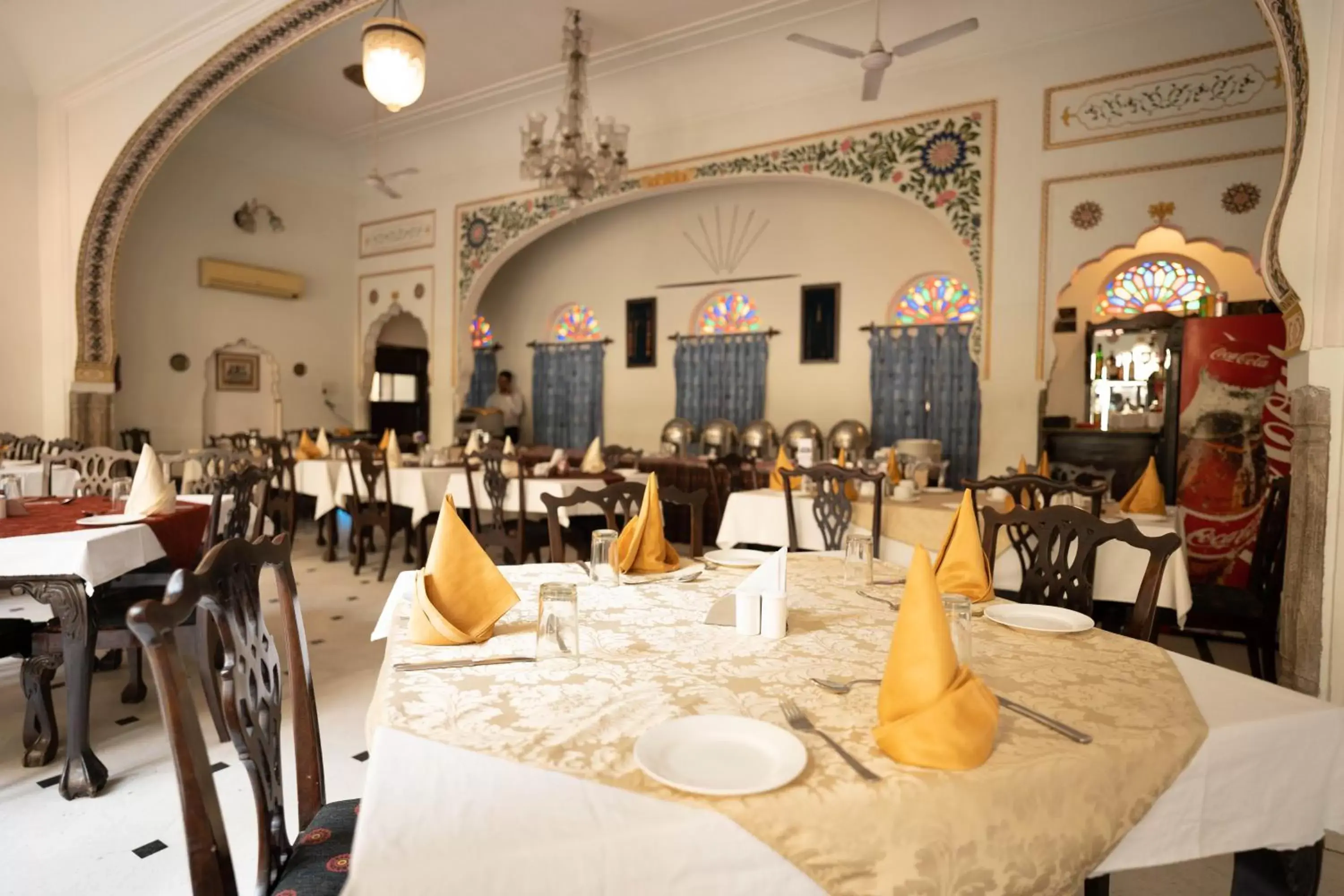 Restaurant/Places to Eat in Khandela Haveli - a Boutique Heritage Hotel